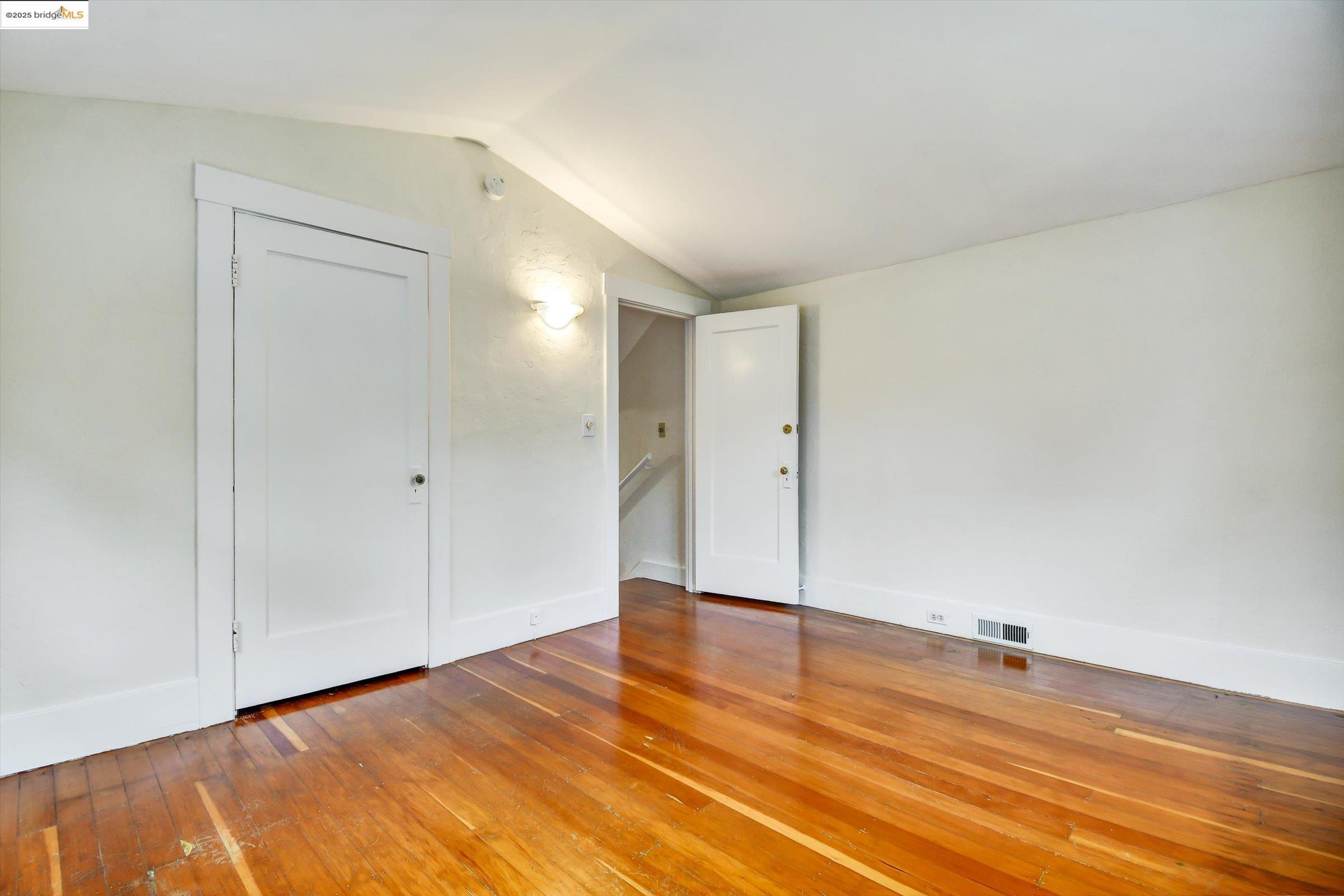 3817 Woodruff Ave