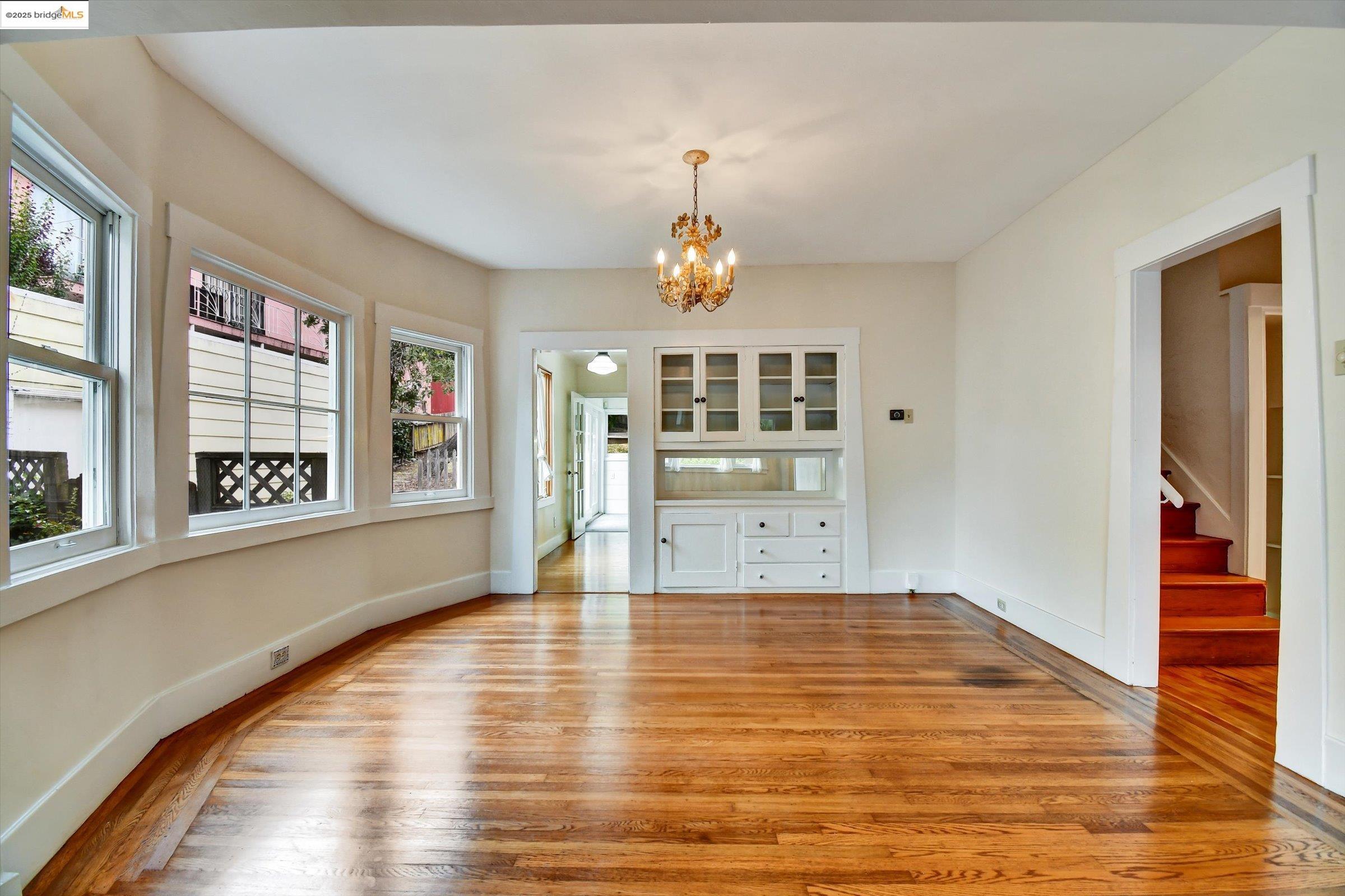 3817 Woodruff Ave