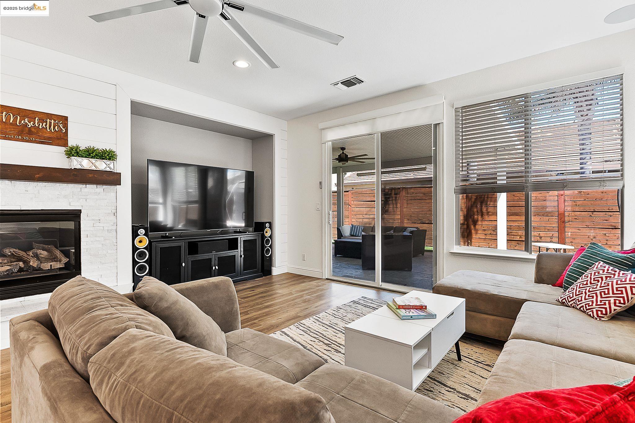 328 Fareham Ct
