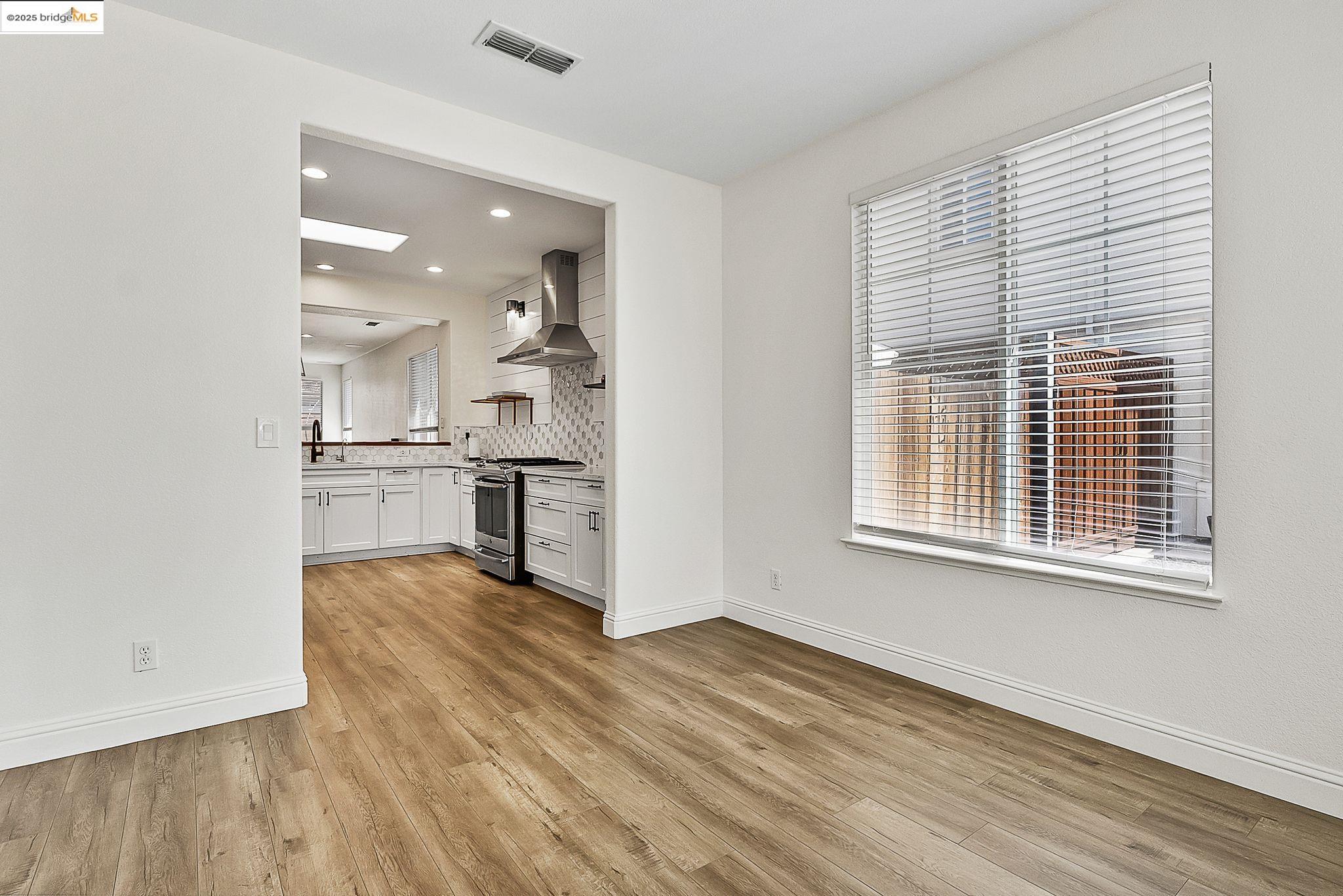 328 Fareham Ct