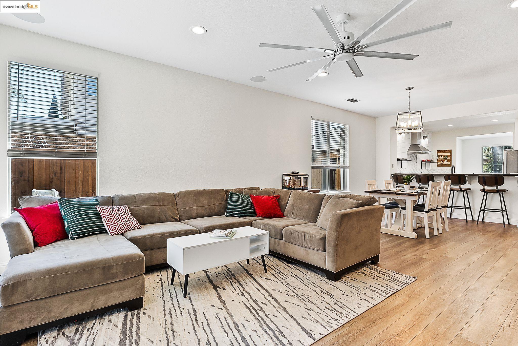 328 Fareham Ct