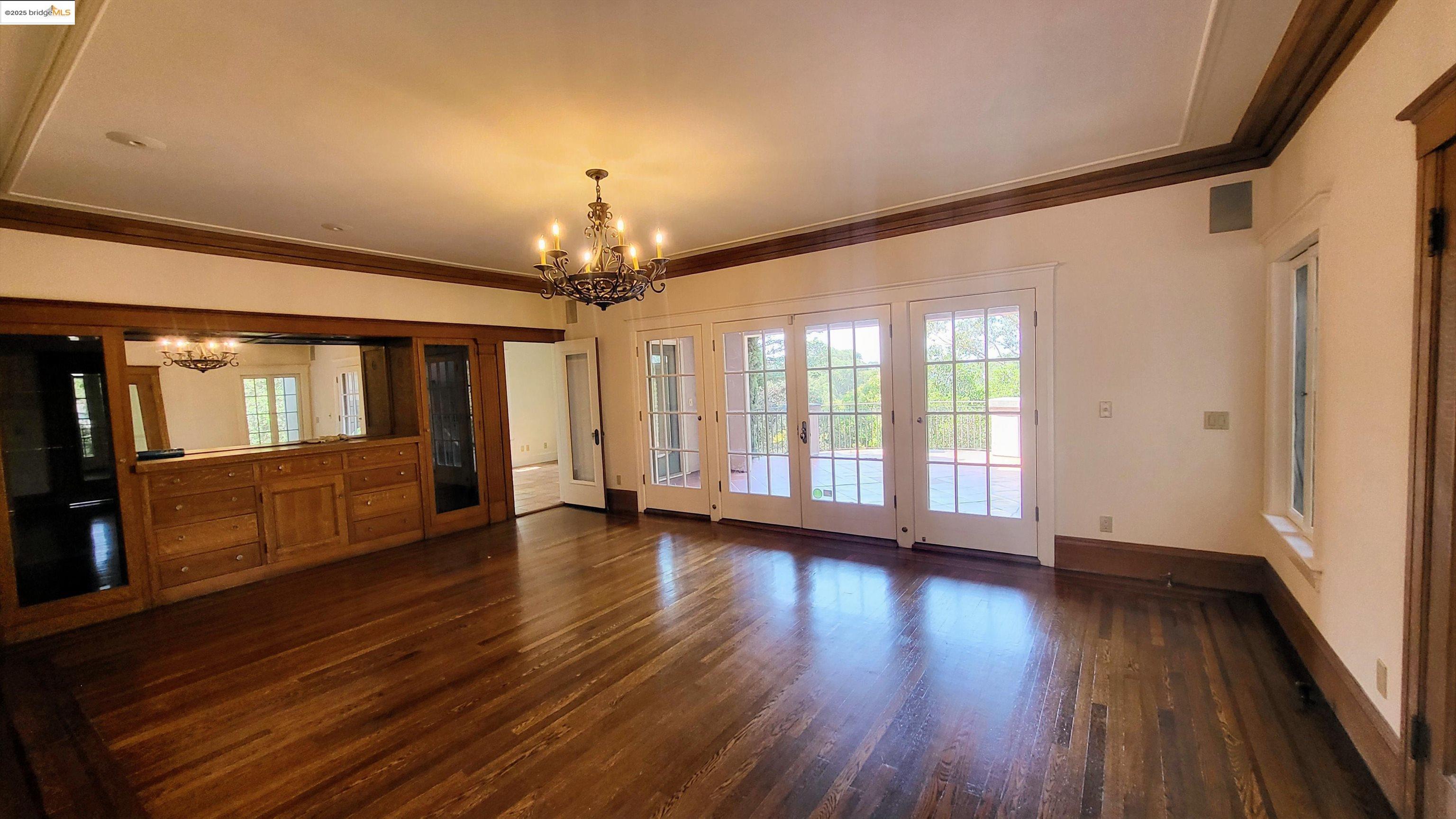 139 Woodland Way