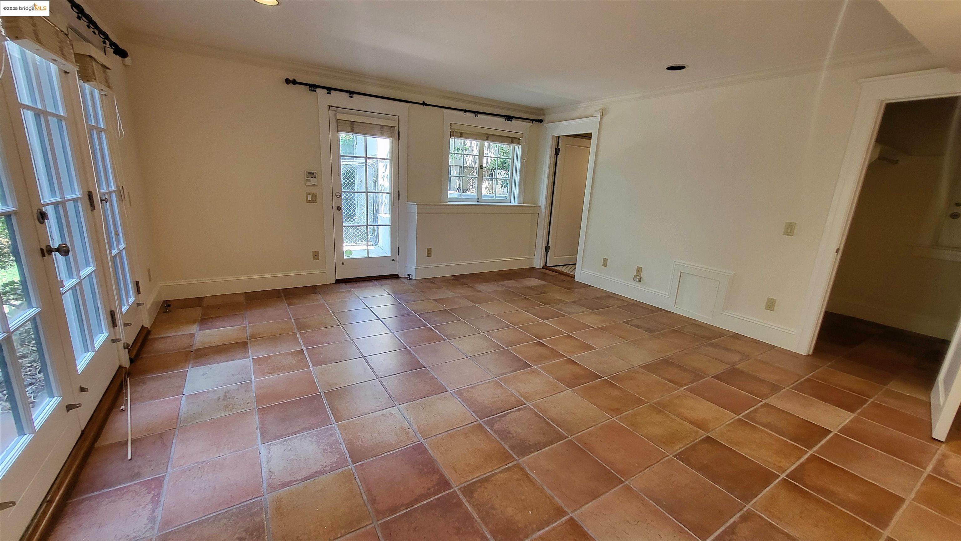 139 Woodland Way