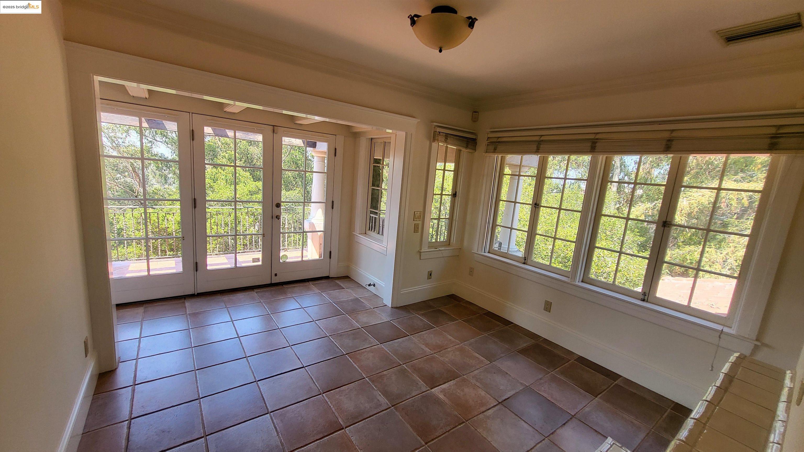139 Woodland Way