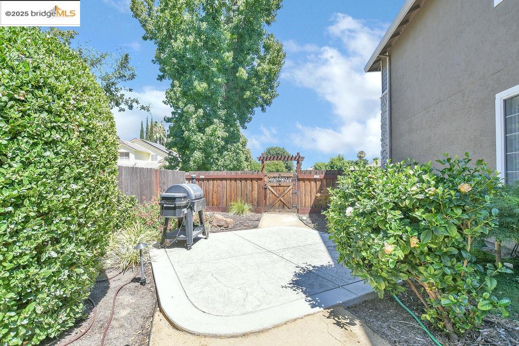 485 Gristmill Dr