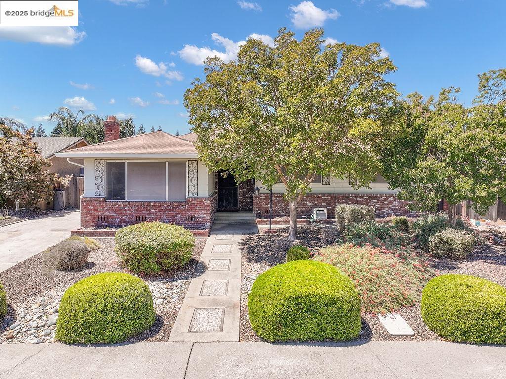 7426 Myrtle Vista Ave