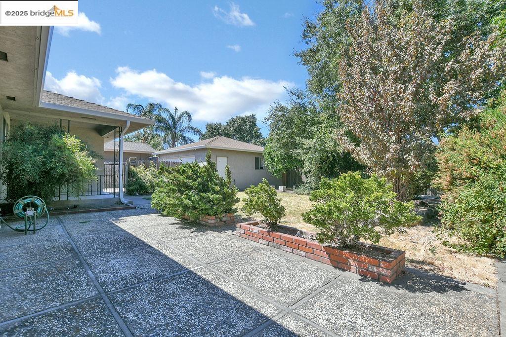 7426 Myrtle Vista Ave
