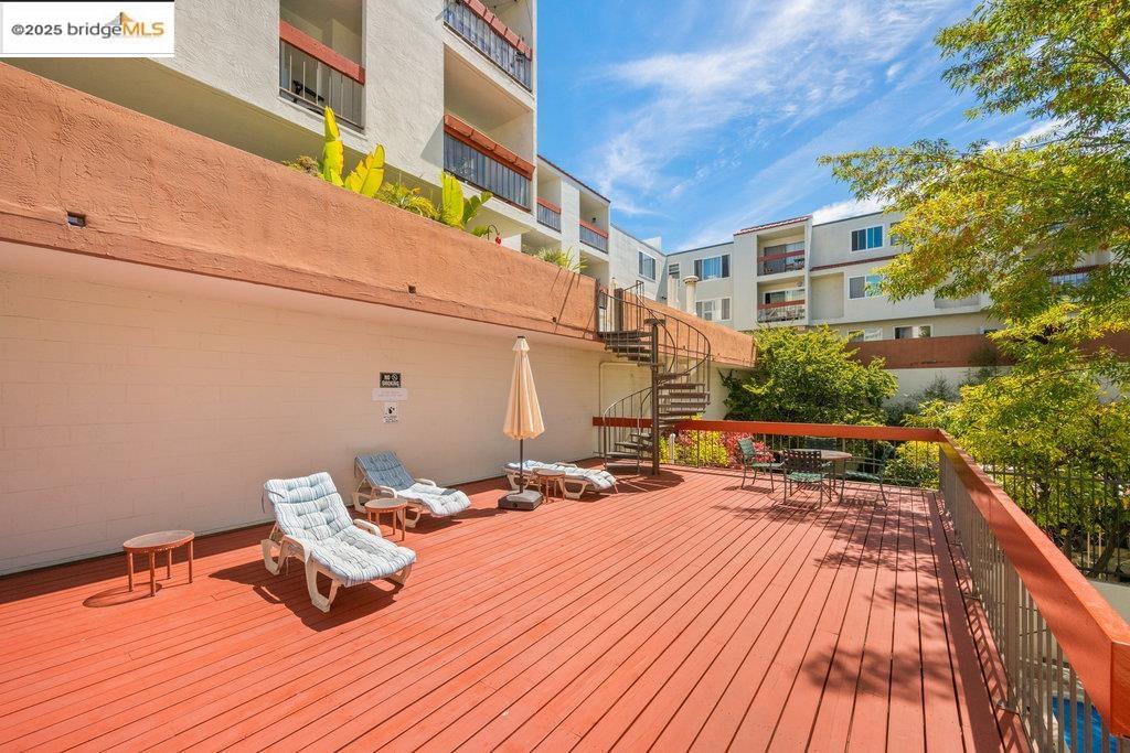 250 Whitmore St # 205