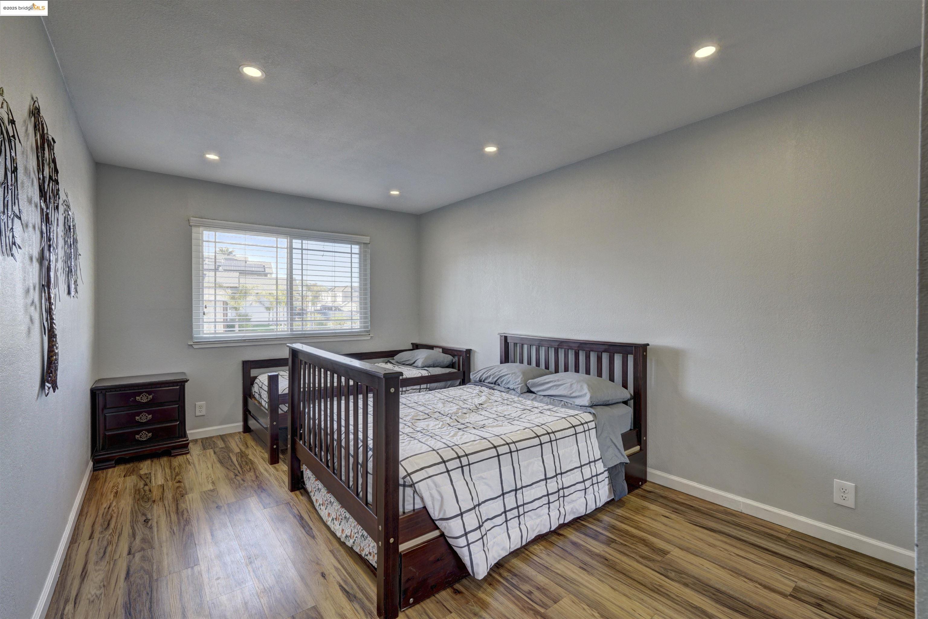 5106 Cabrillo Pt