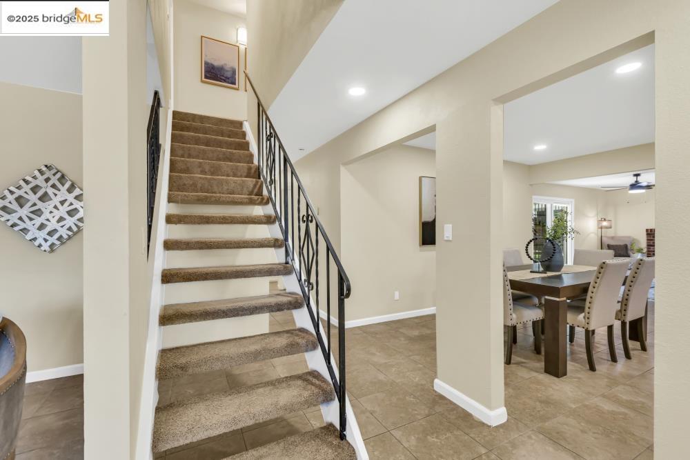 9024 Drury Ct