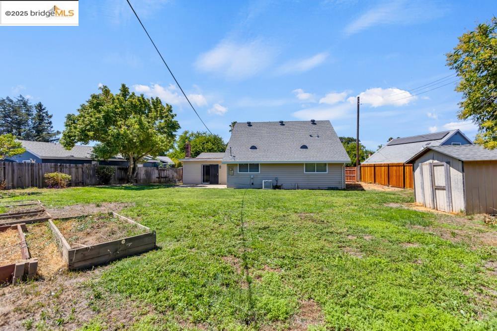 9024 Drury Ct