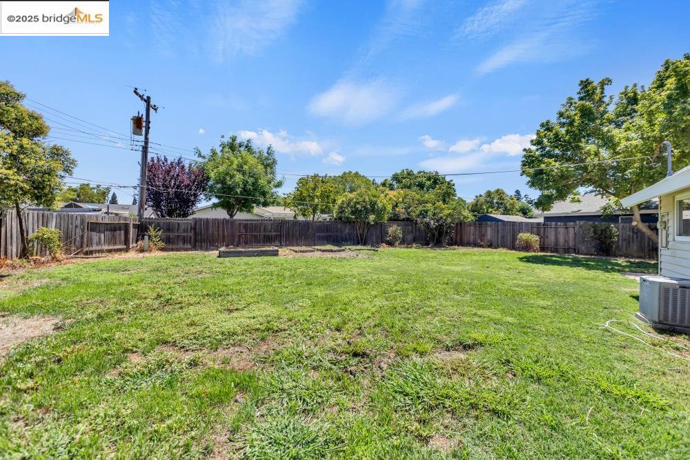 9024 Drury Ct