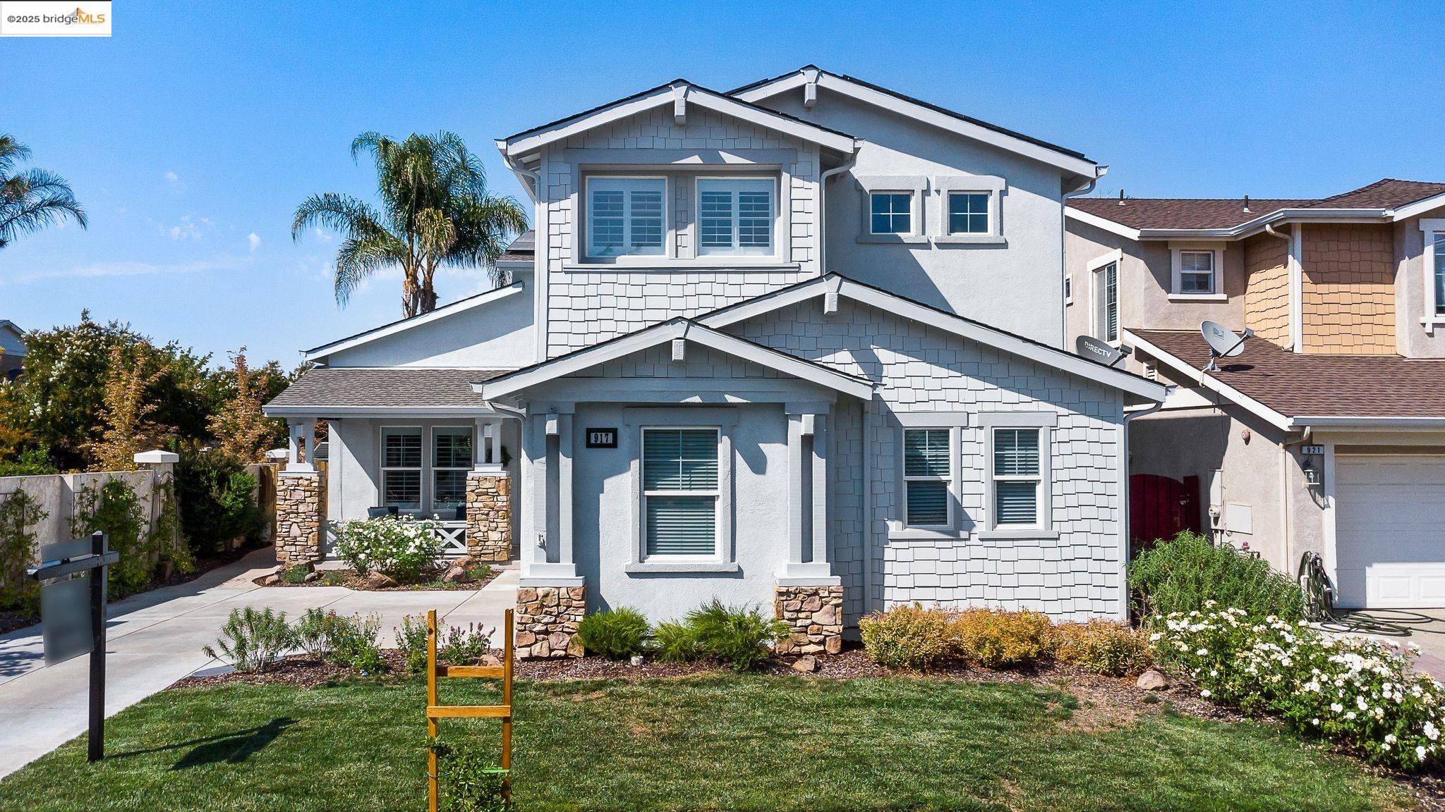 917 Sawyer Way