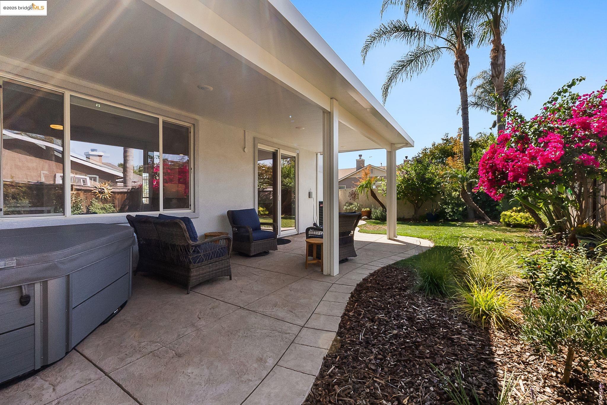 917 Sawyer Way