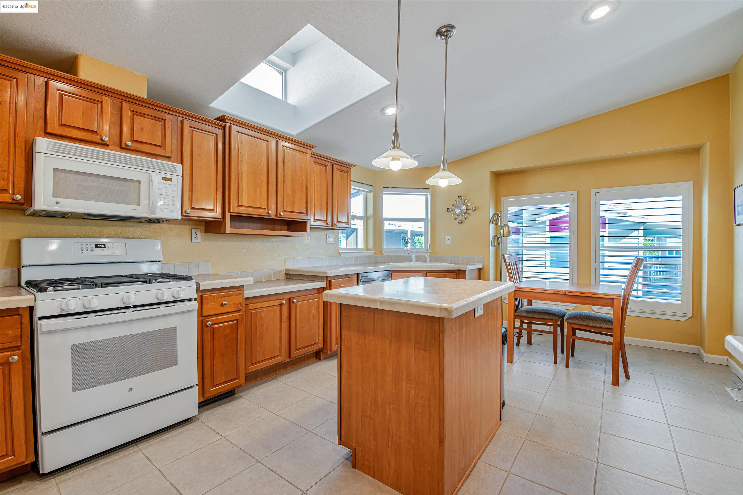 3660 Walnut Blvd # 53