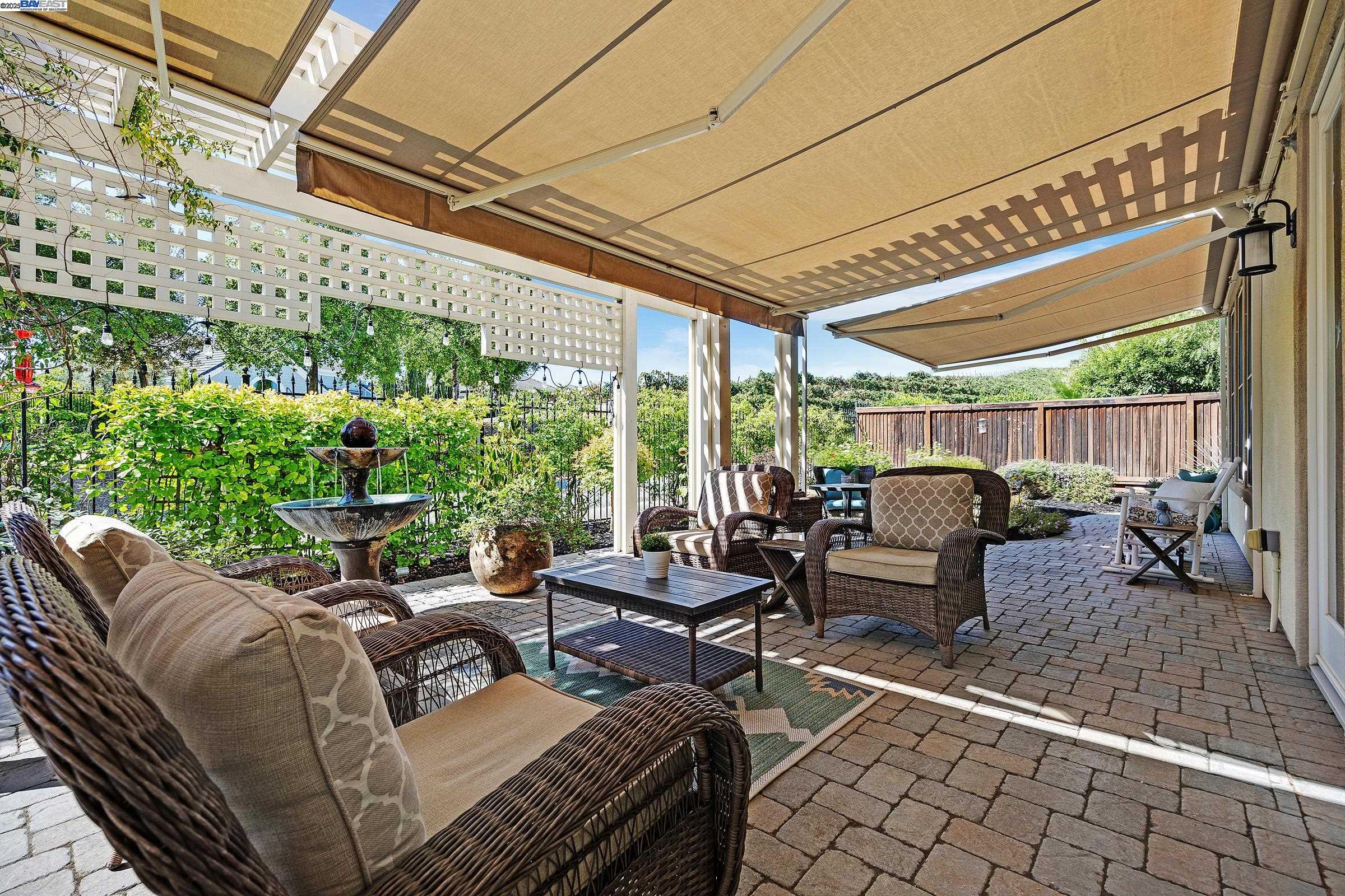 1737 Chardonnay Ln