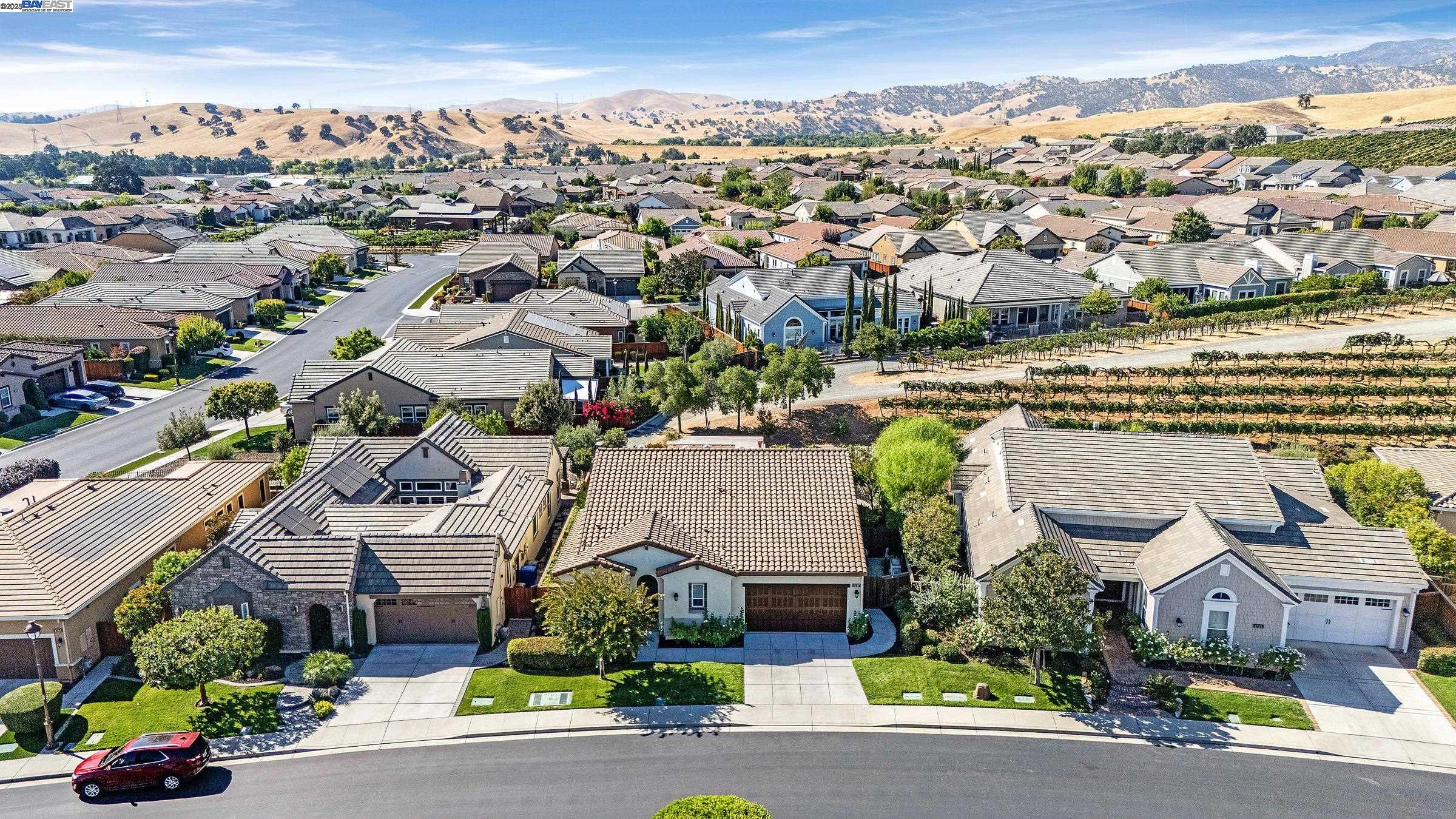 1737 Chardonnay Ln