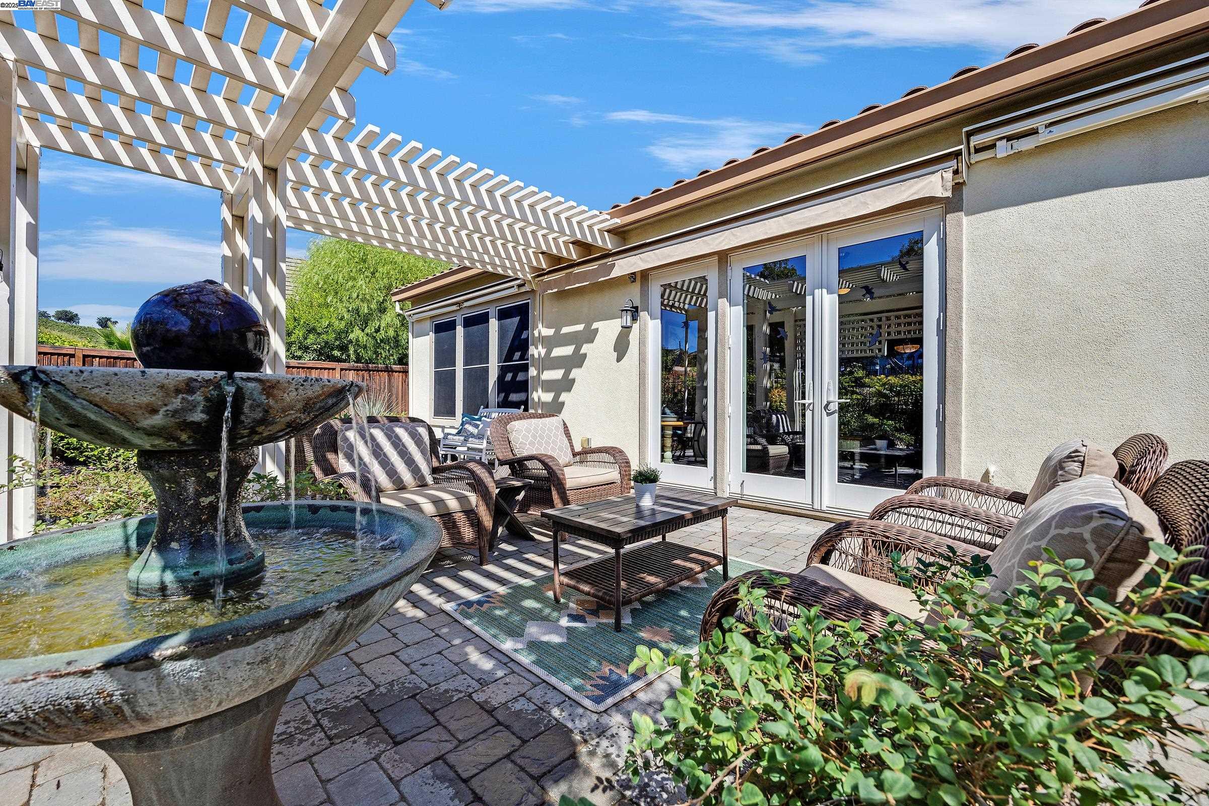 1737 Chardonnay Ln