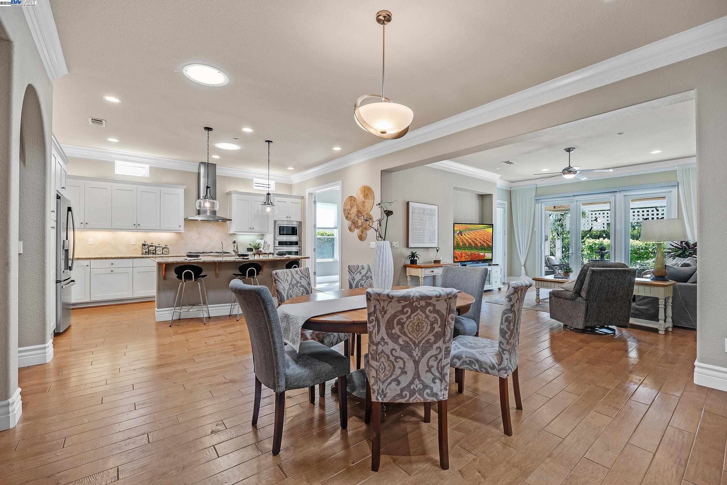 1737 Chardonnay Ln
