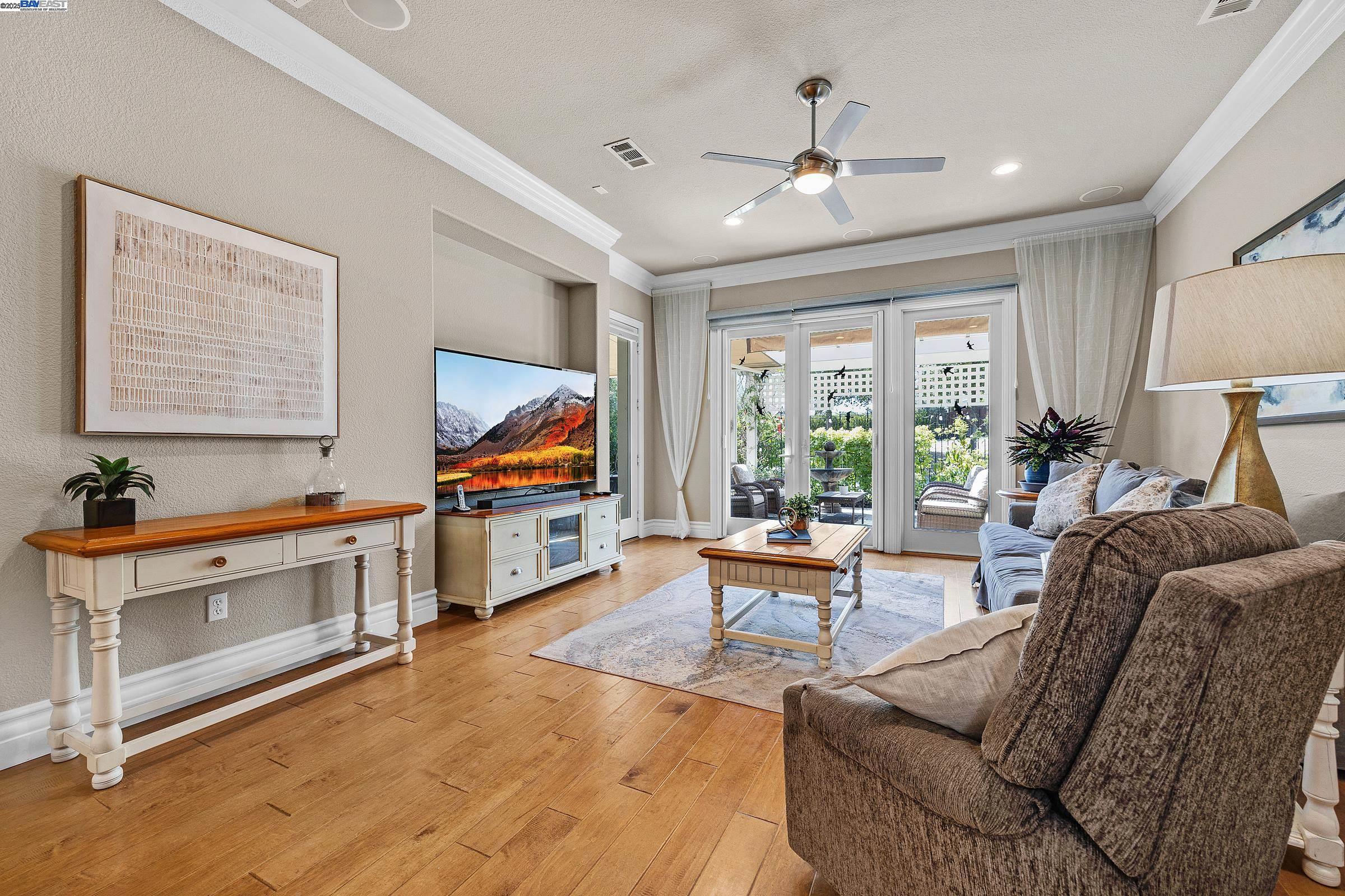 1737 Chardonnay Ln