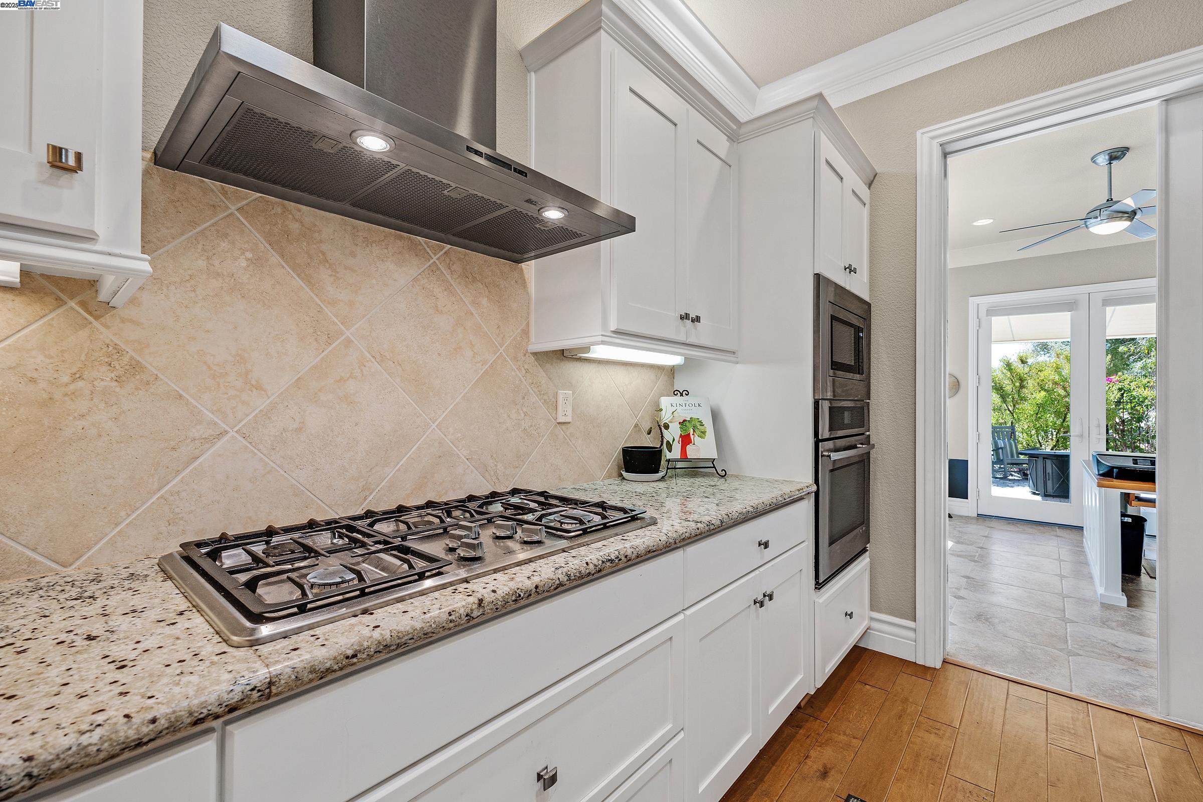 1737 Chardonnay Ln