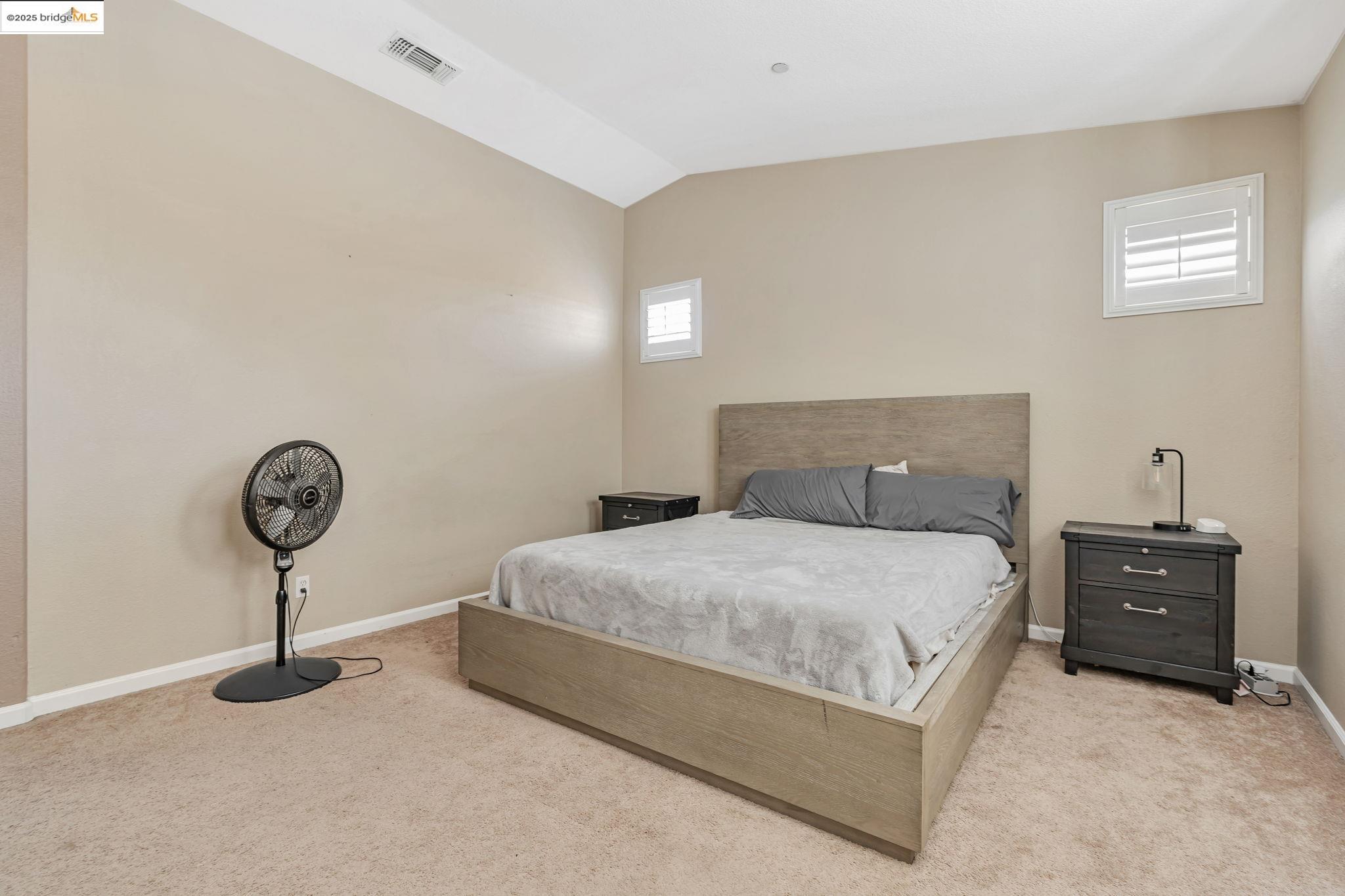 877 Boone Dr