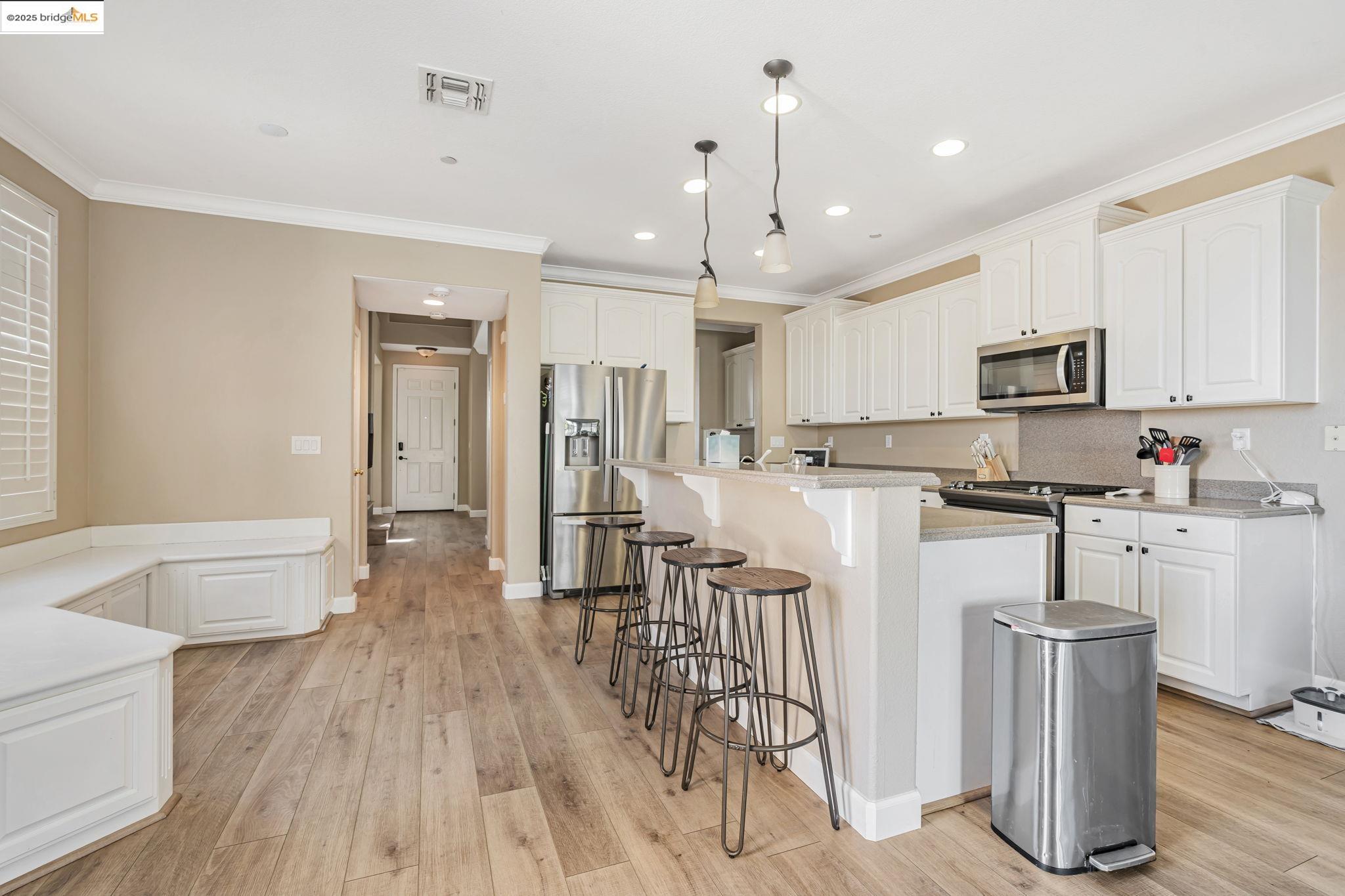 877 Boone Dr