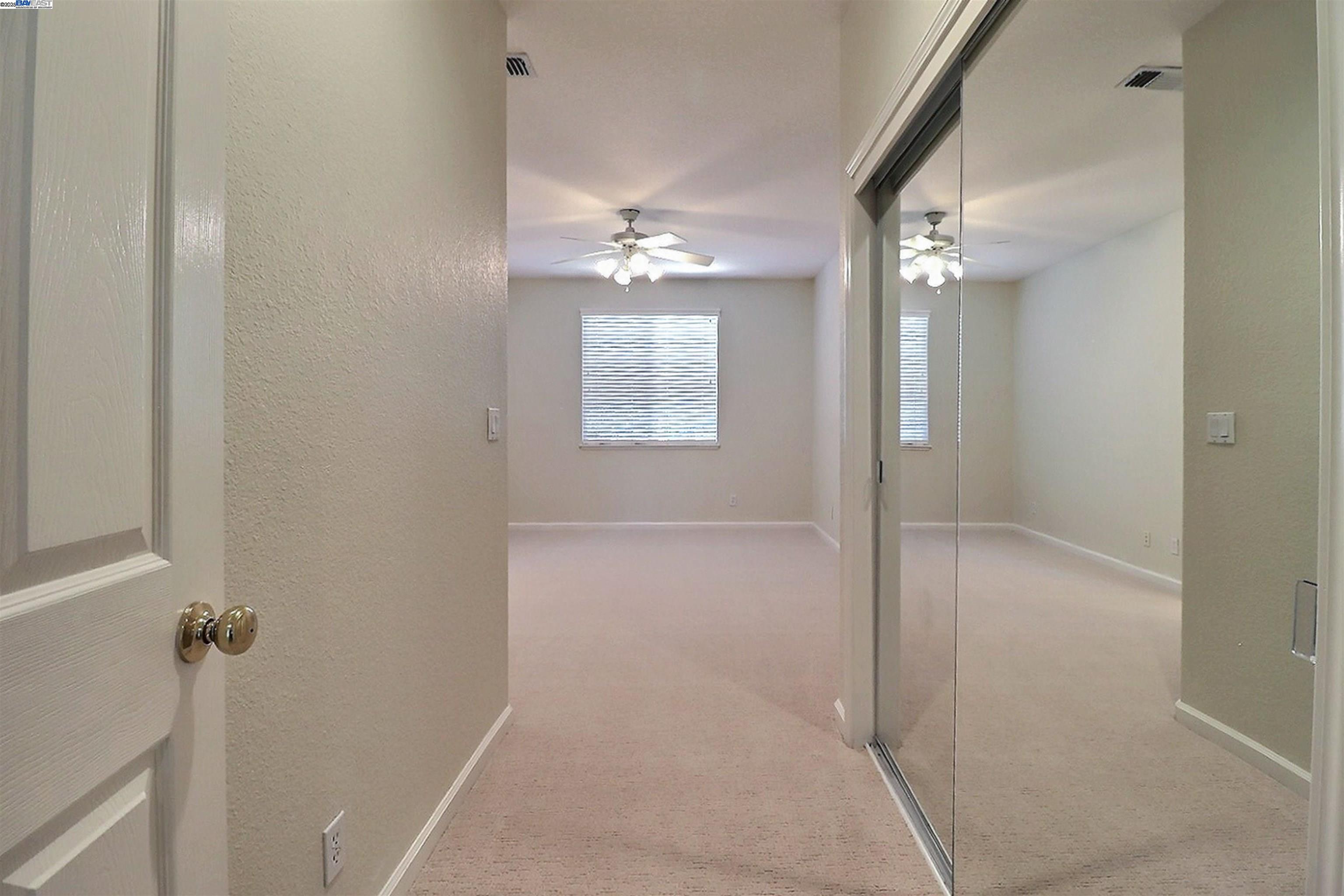 531 Half Moon Ct