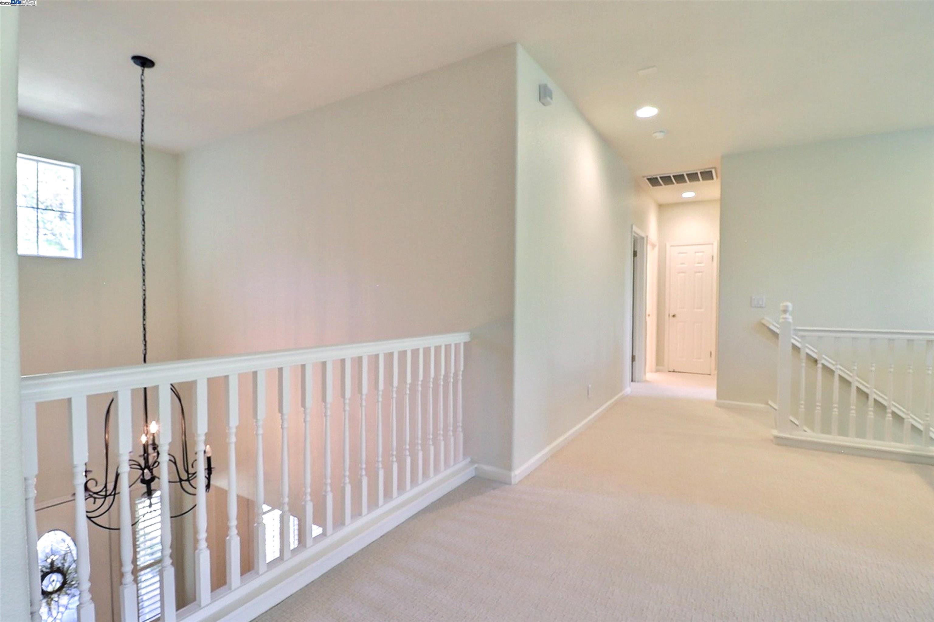 531 Half Moon Ct