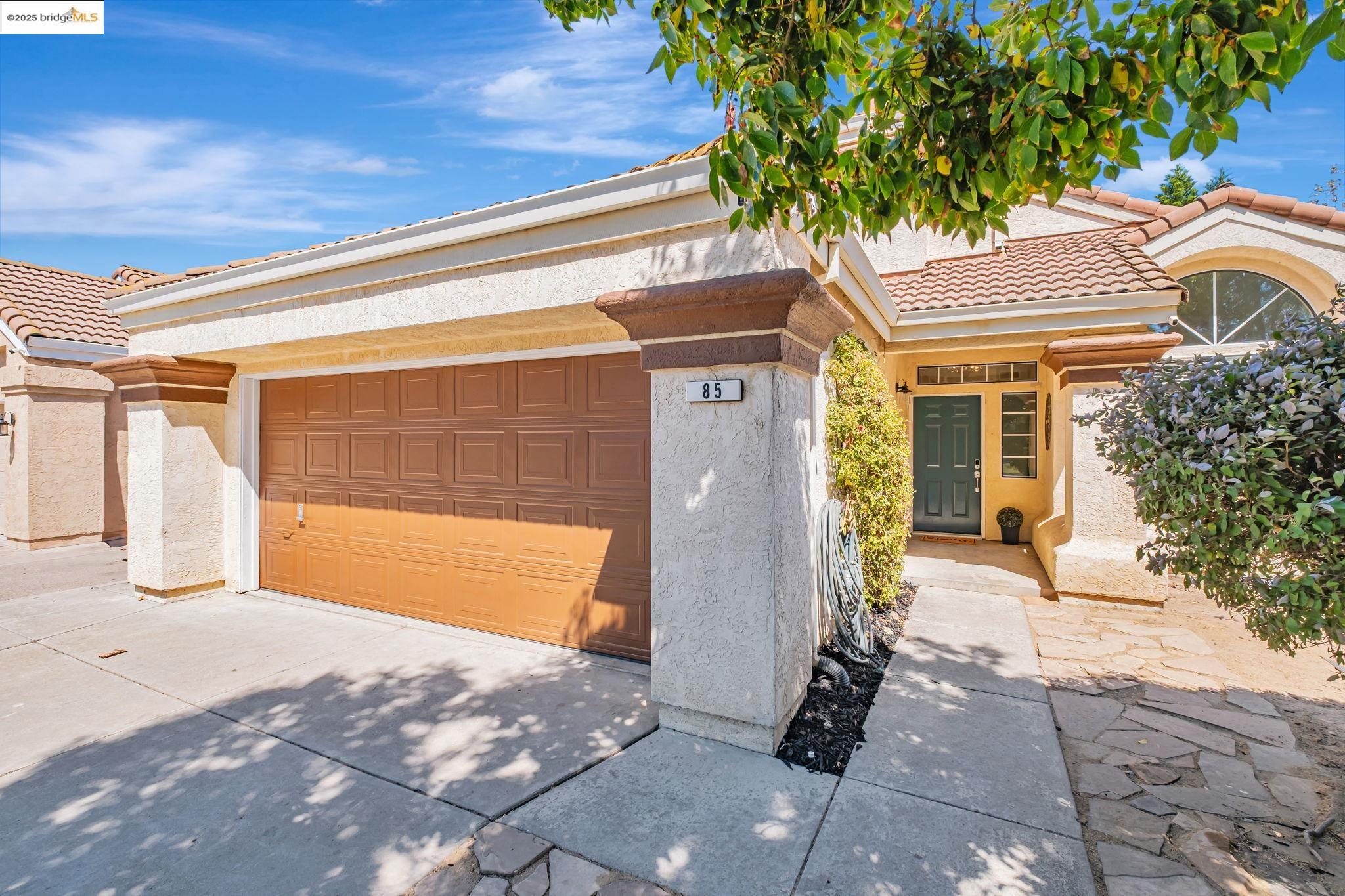 85 Duckhorn Place