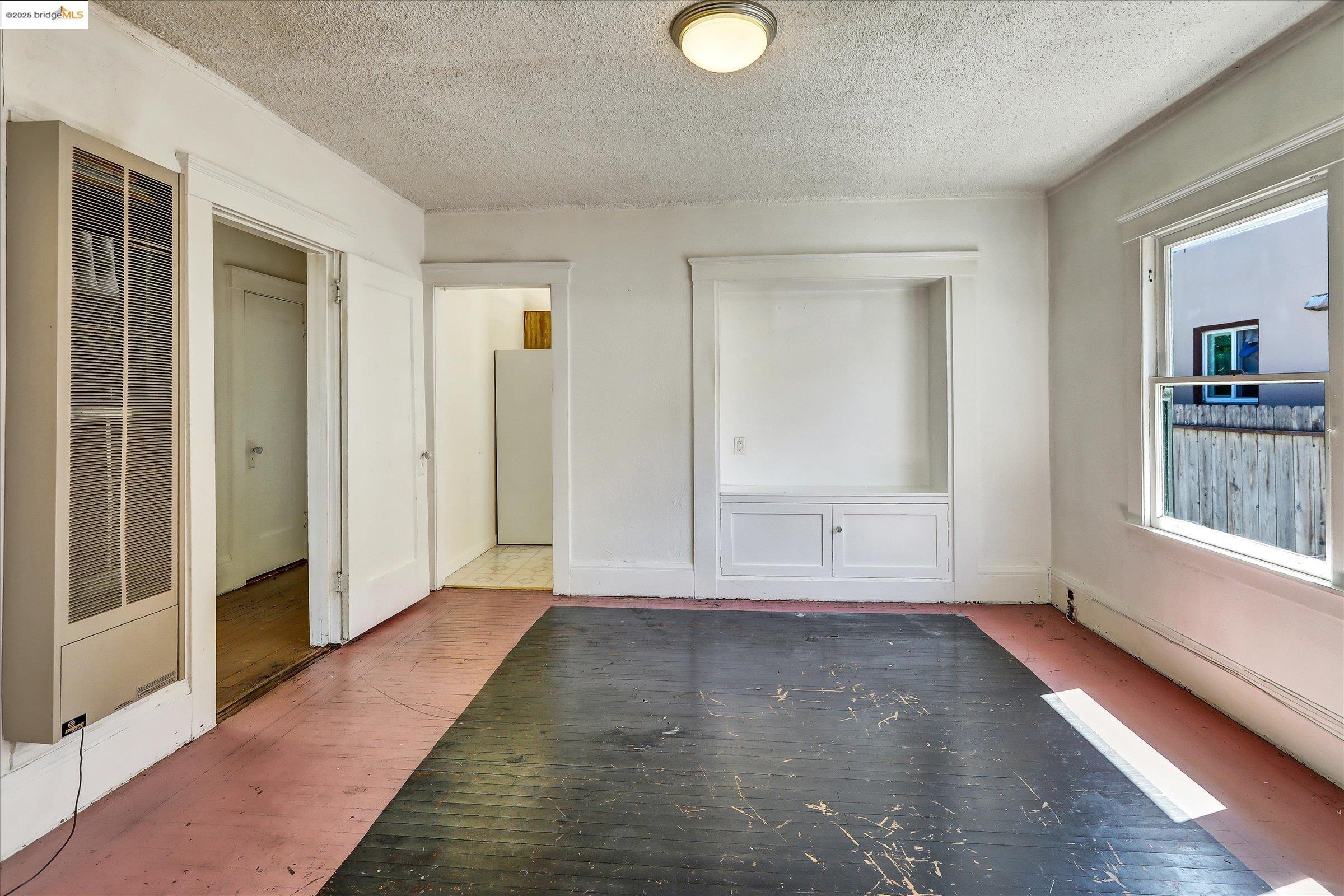 2506 61St Ave