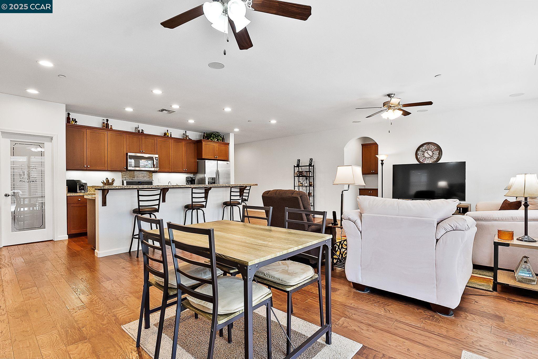 38 Outrigger Way