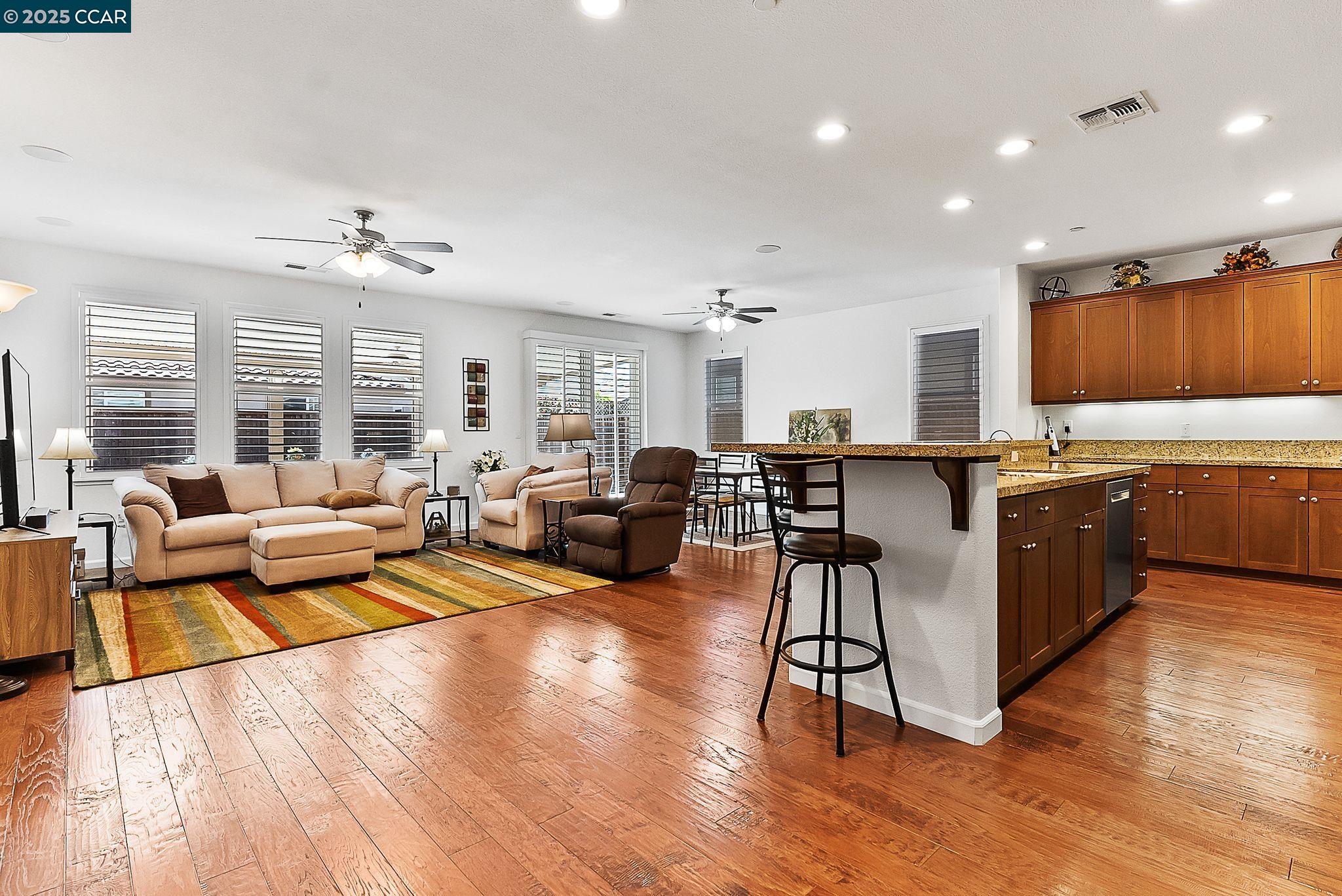 38 Outrigger Way