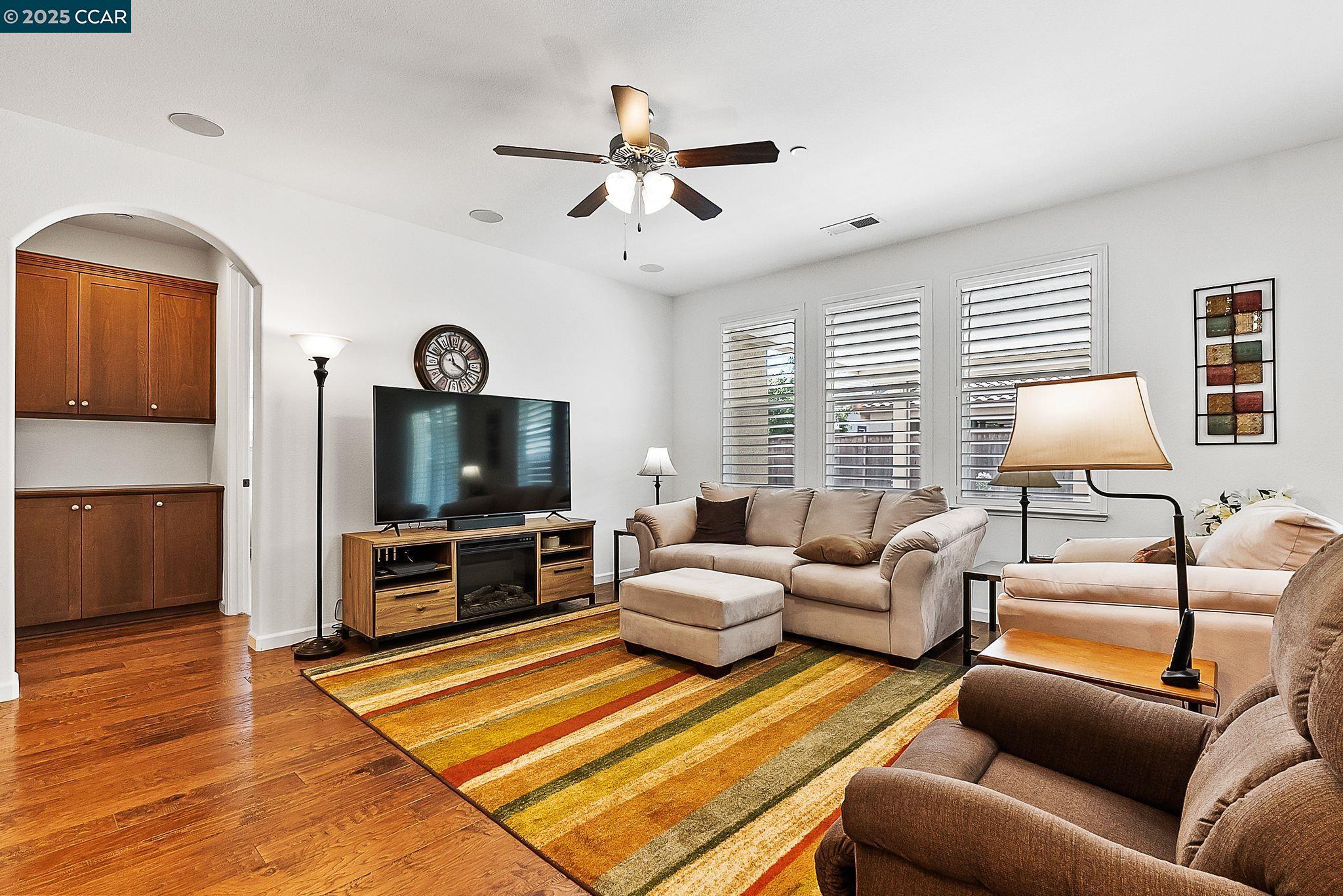 38 Outrigger Way