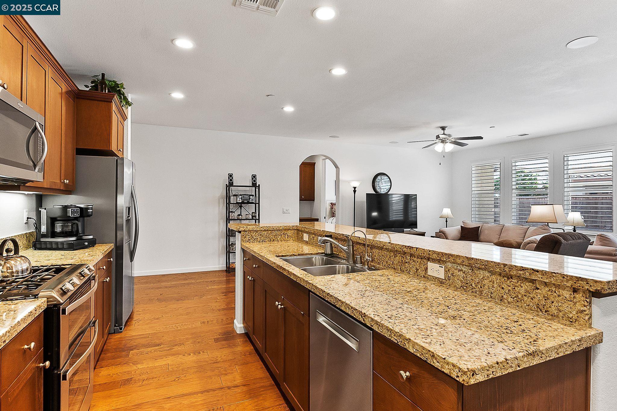 38 Outrigger Way