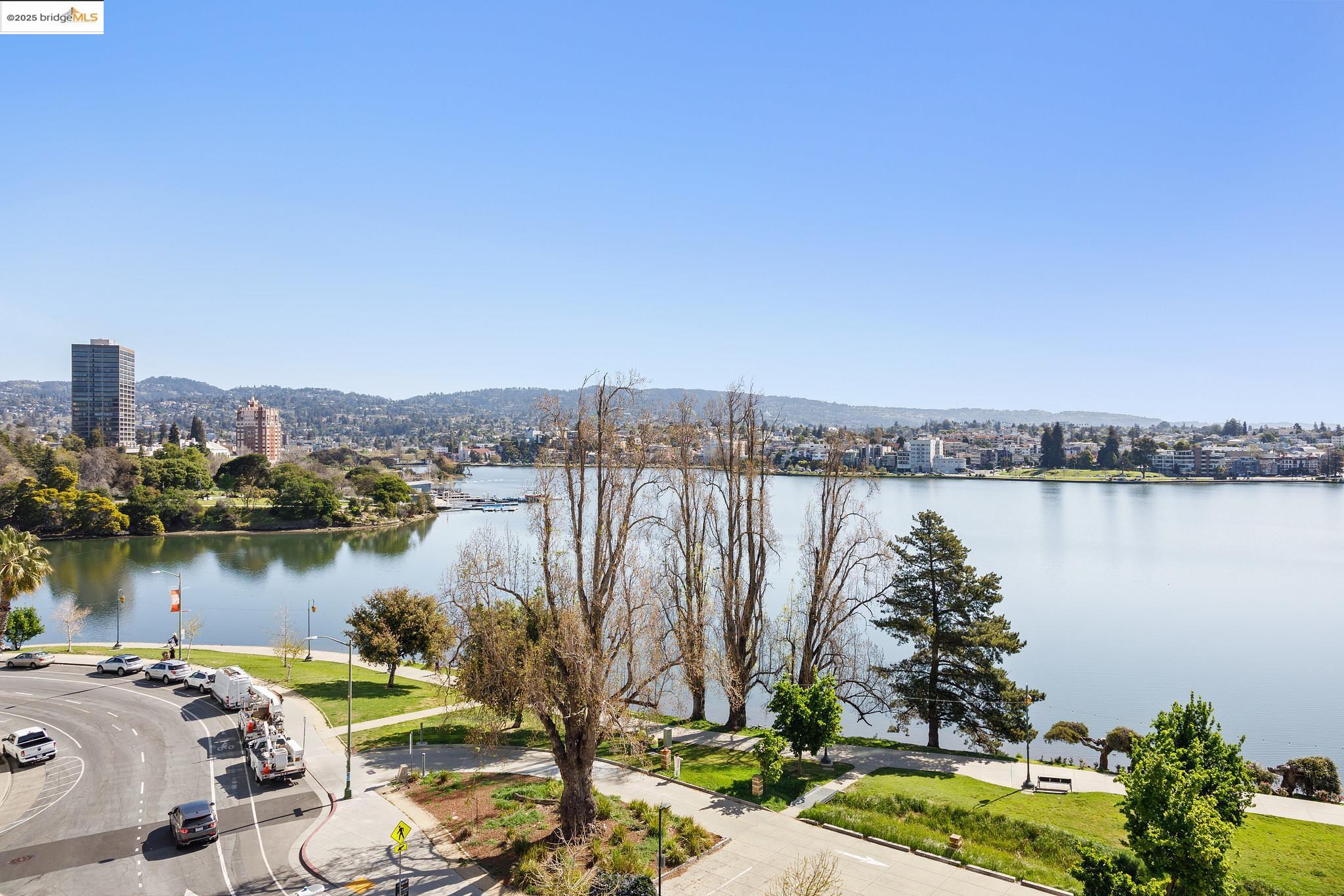 1555 Lakeside Dr # 94