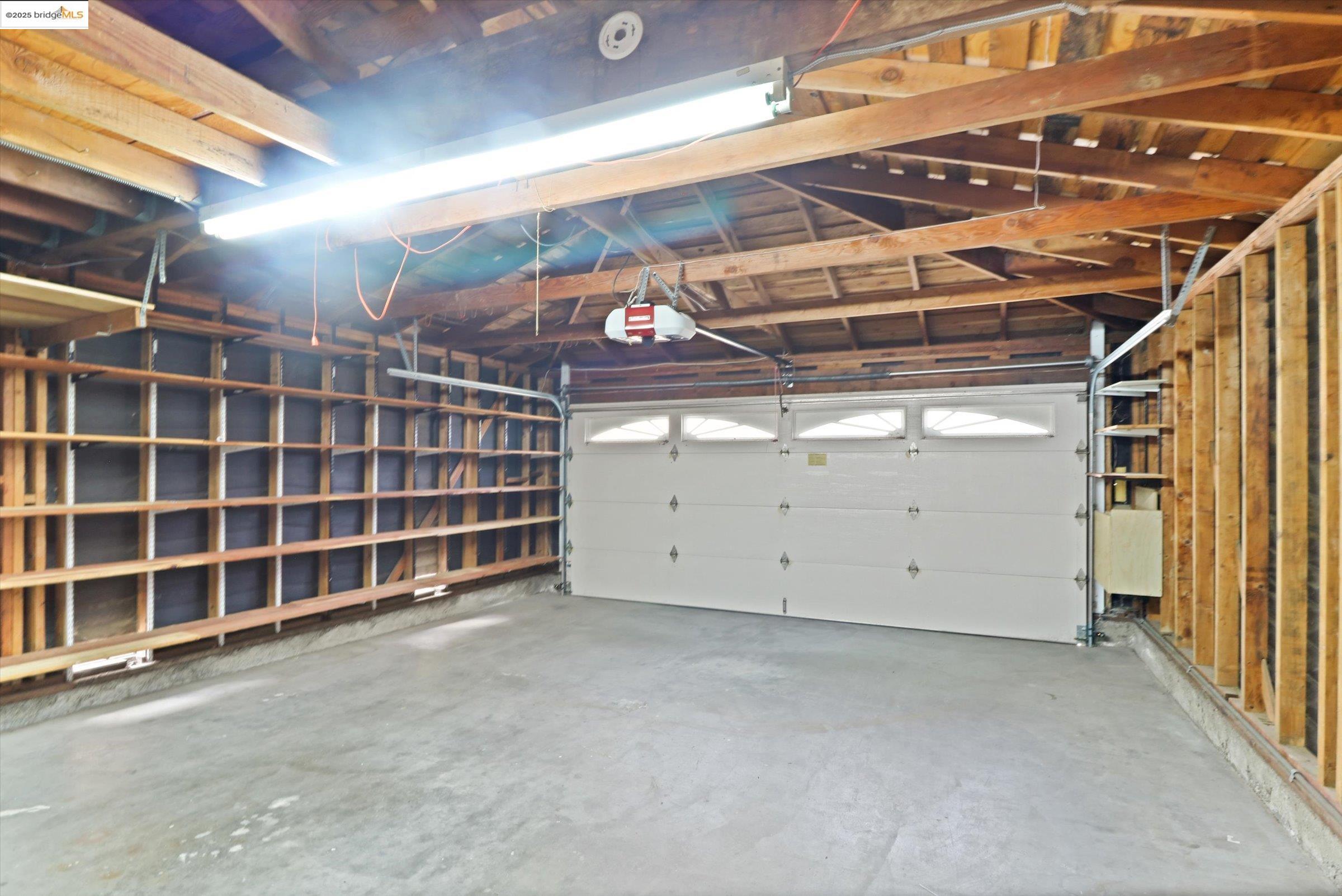 8153 Surrey Ln