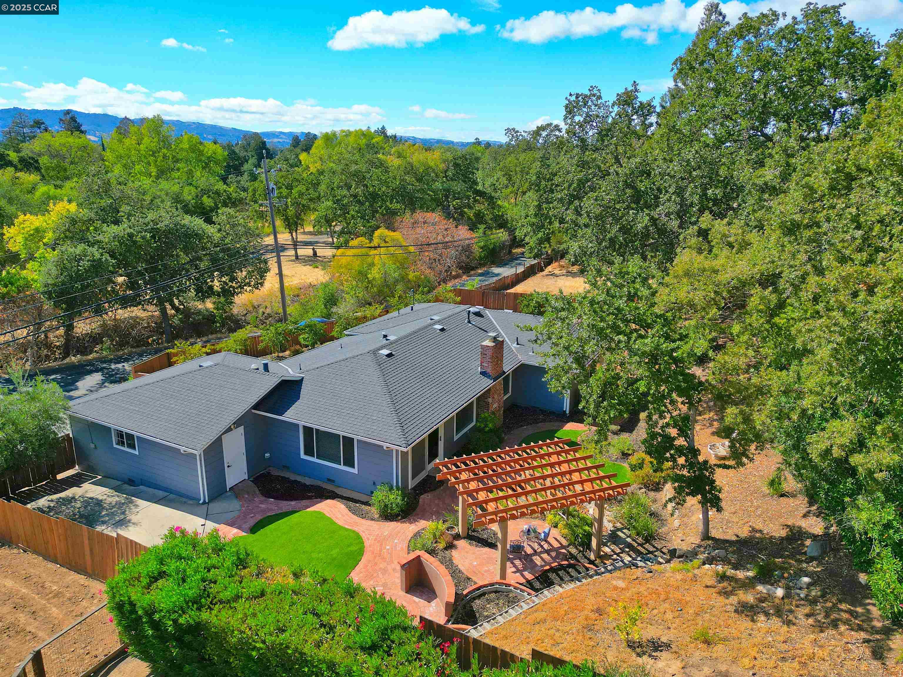 886 San Miguel Rd