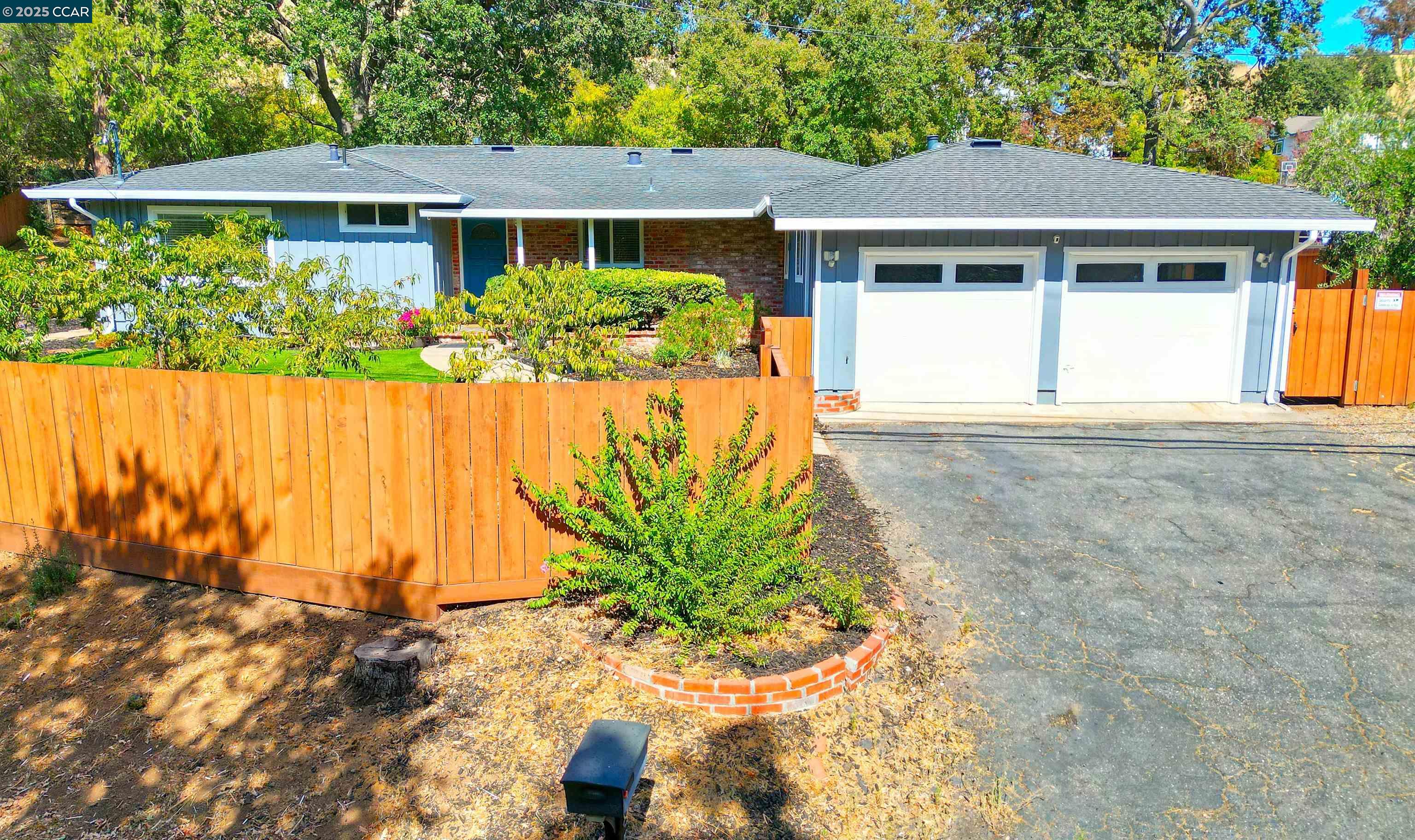 886 San Miguel Rd
