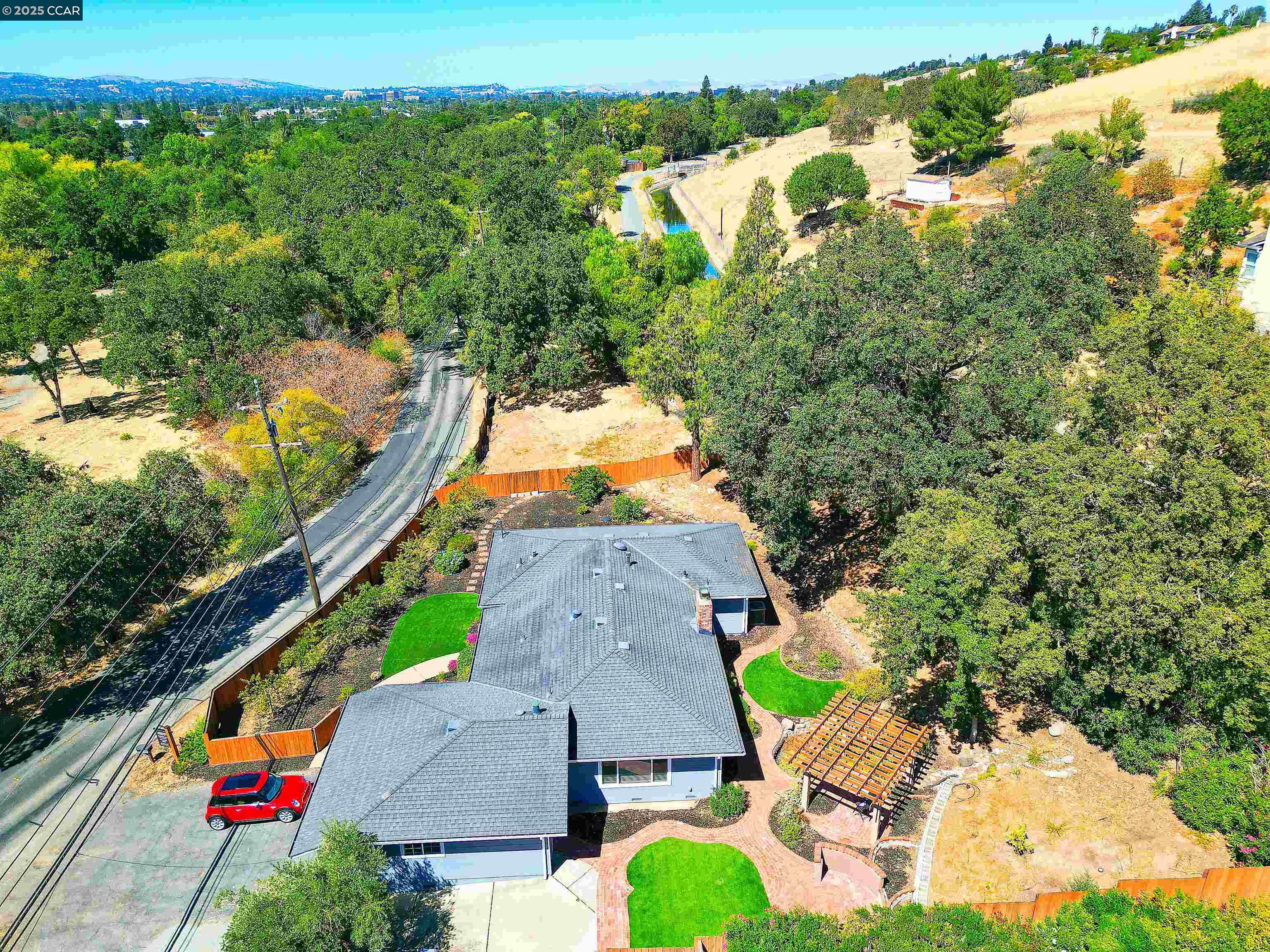 886 San Miguel Rd