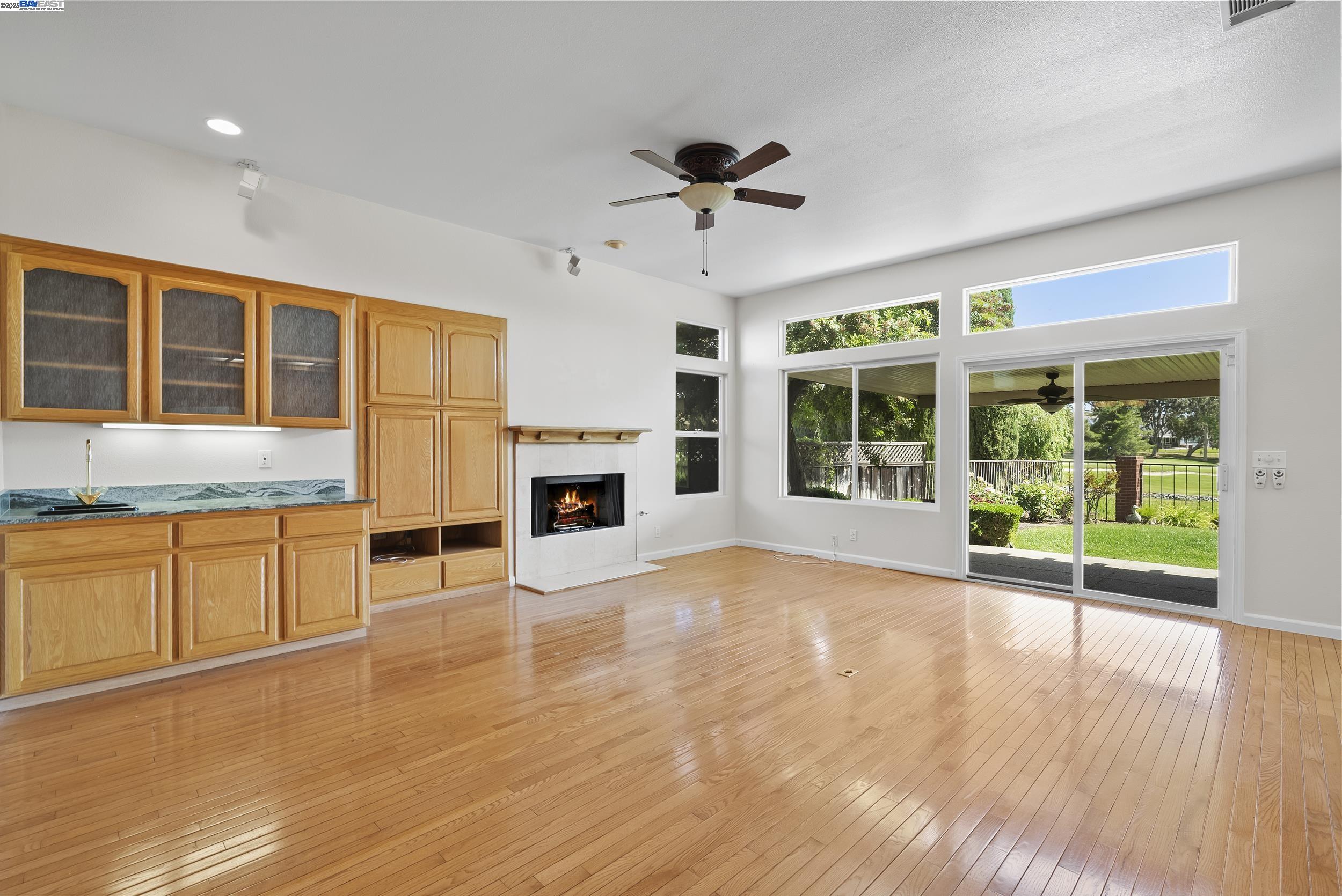 5511 Lanai Ct