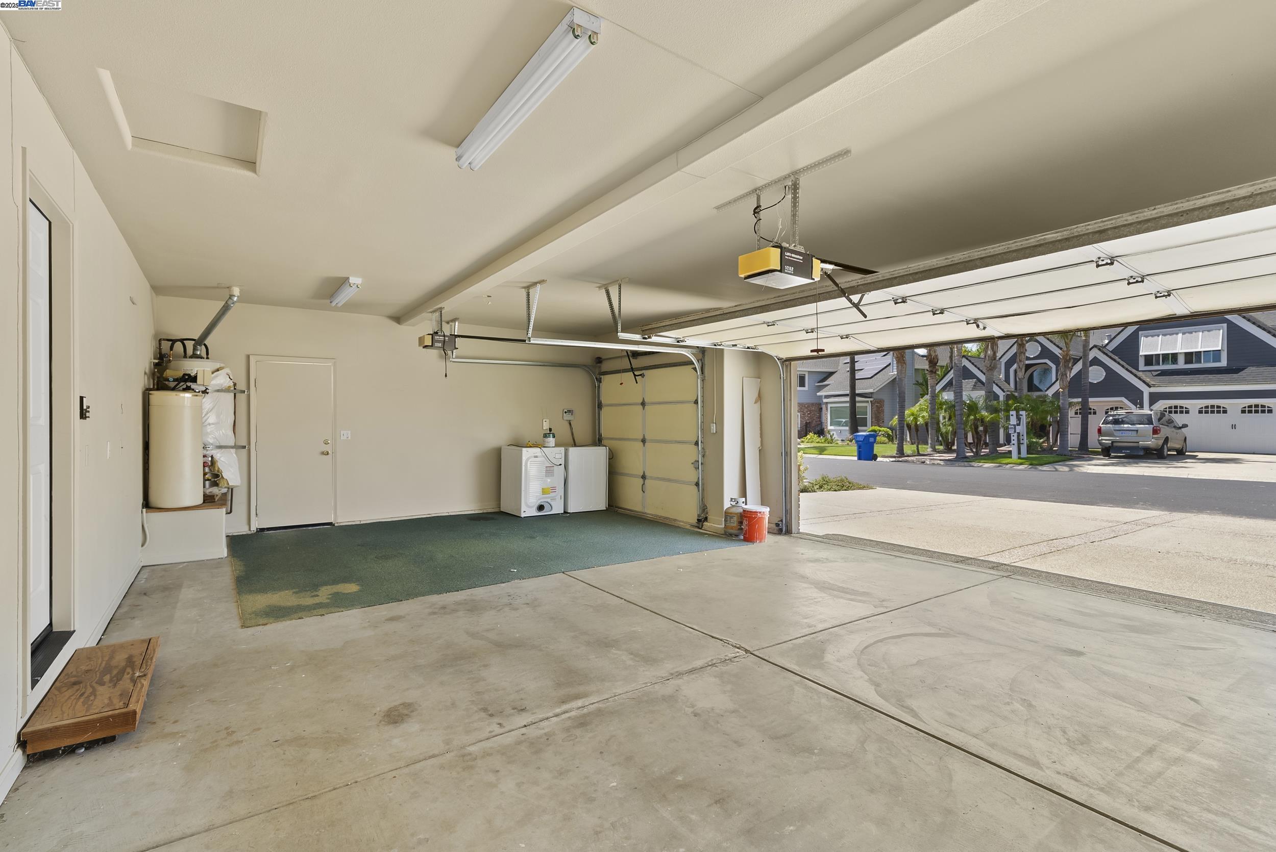 5511 Lanai Ct