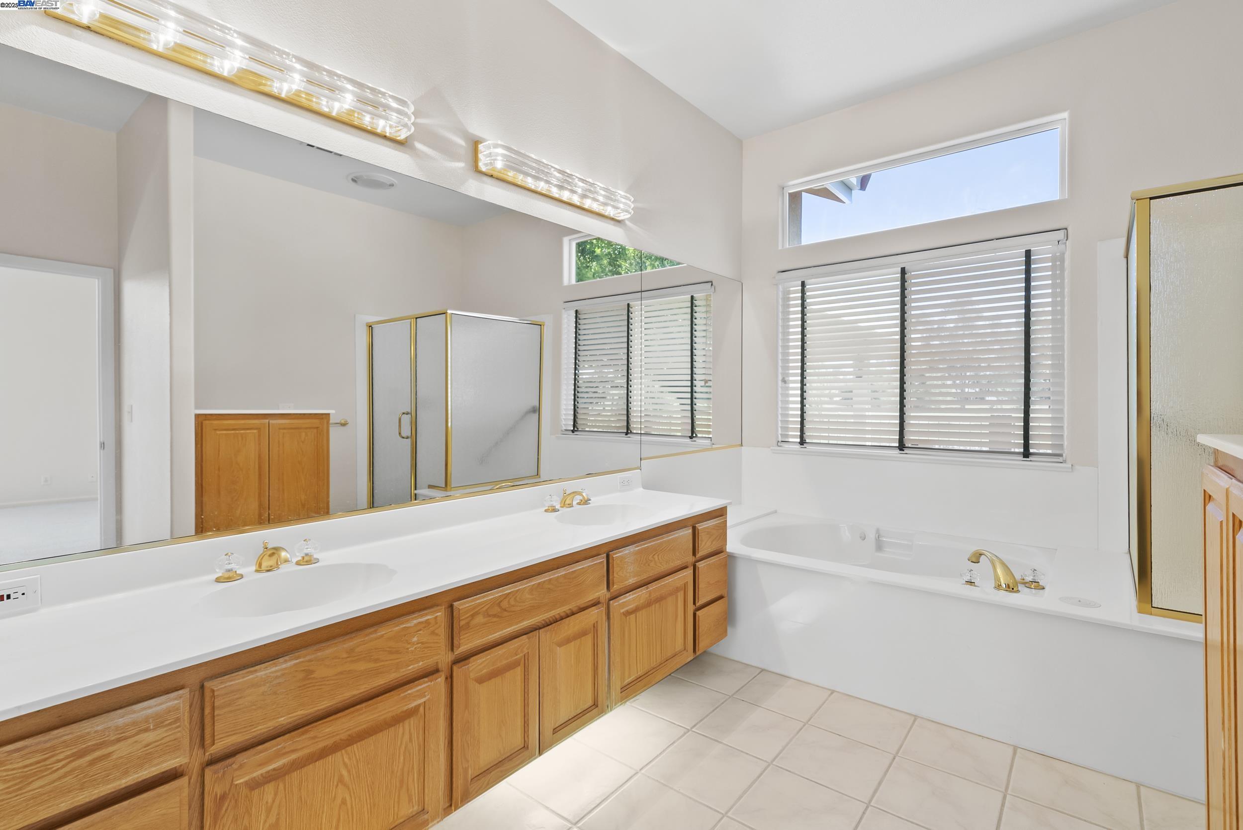 5511 Lanai Ct