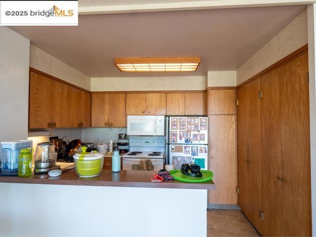 320 Lee St 201
