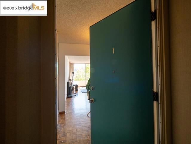 320 Lee St 201