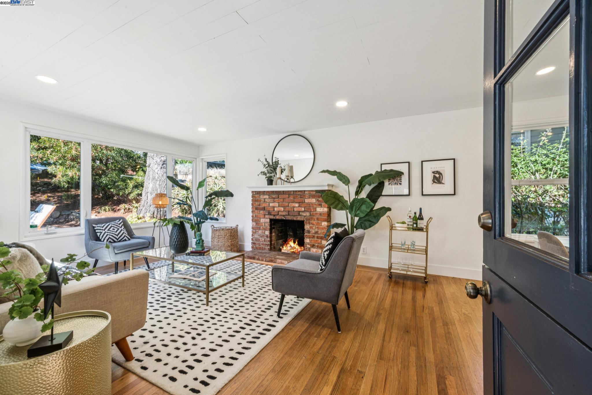 8024 GREENLY DRIVE
