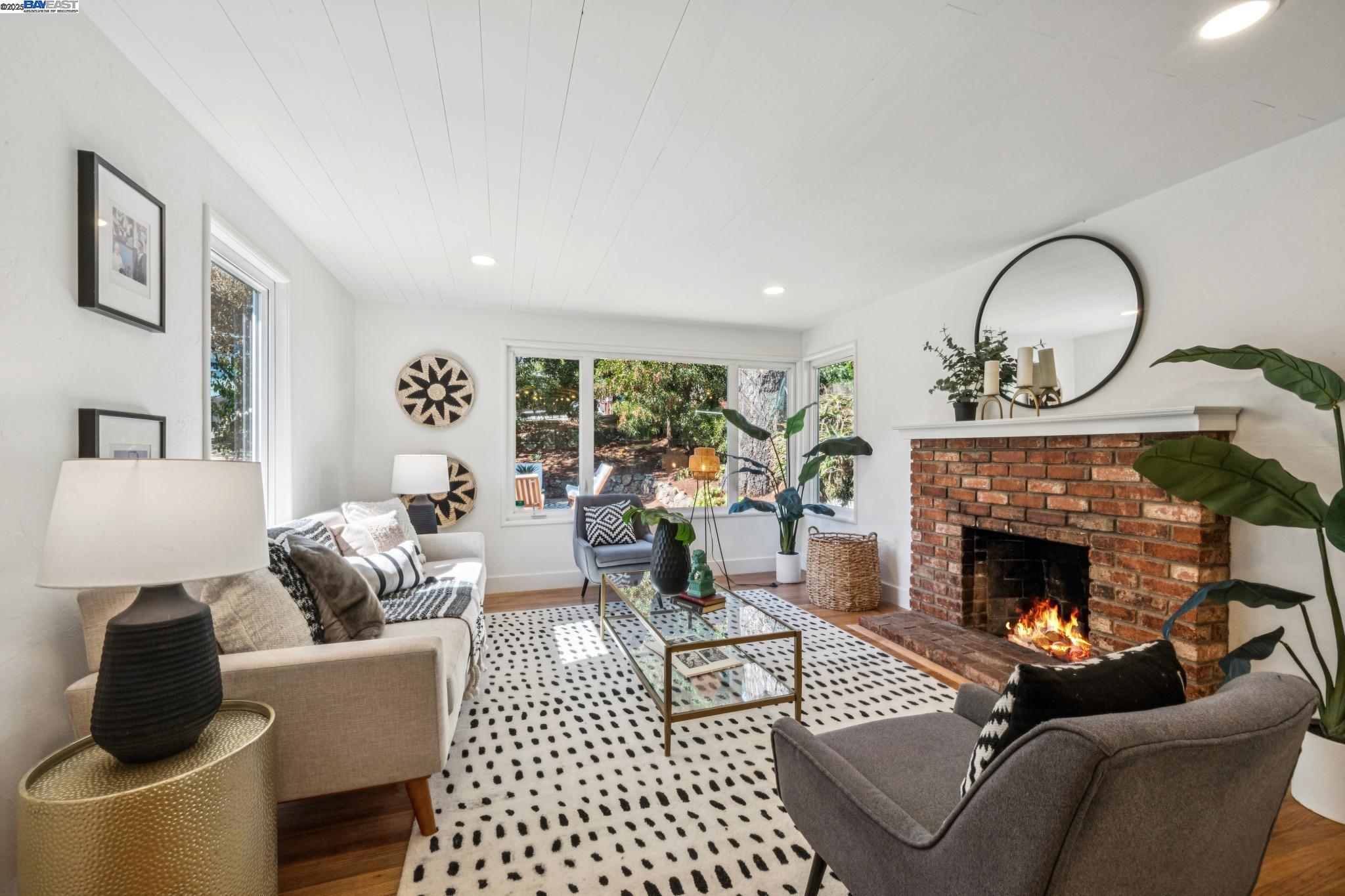 8024 GREENLY DRIVE