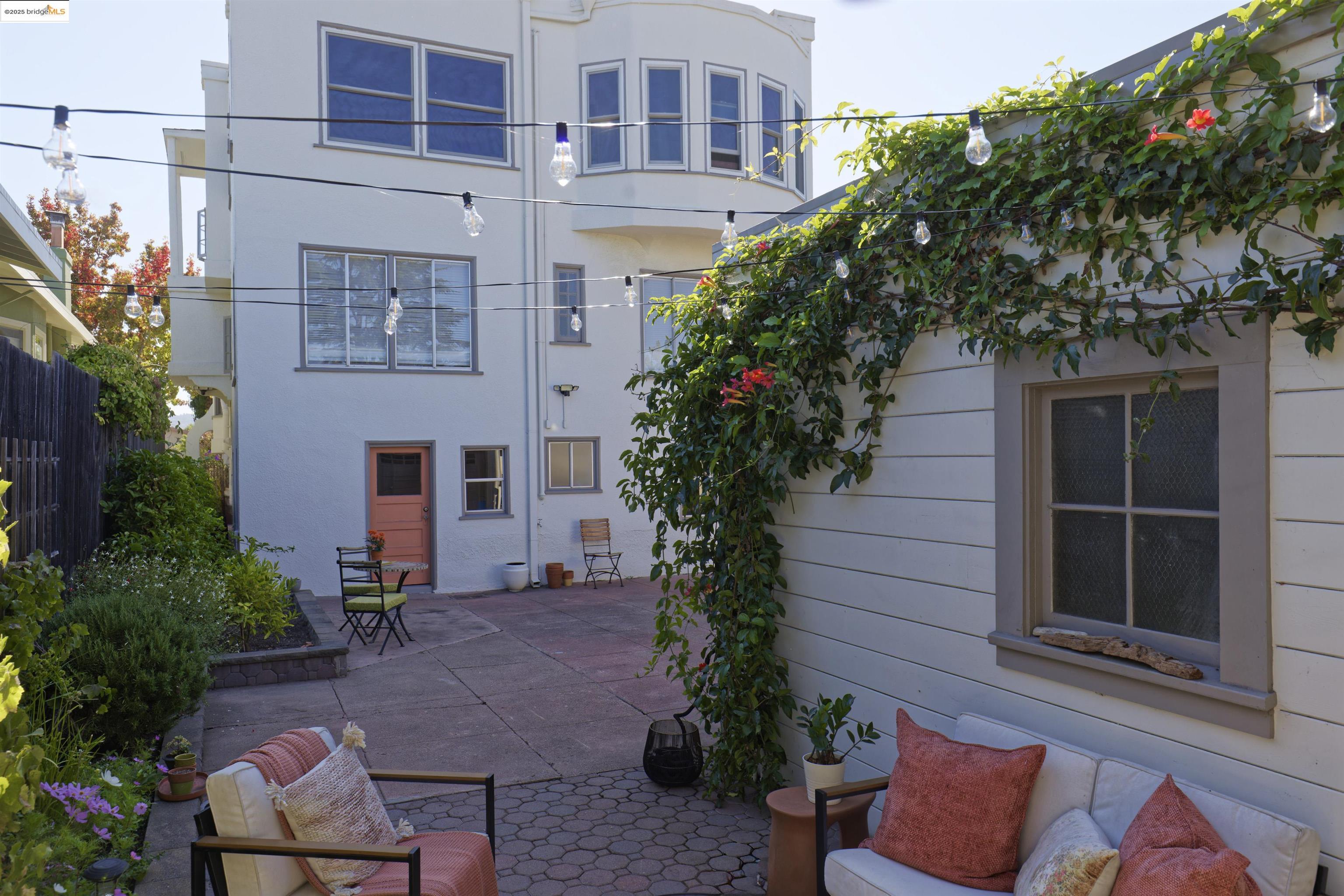3945 Randolph Ave # 2