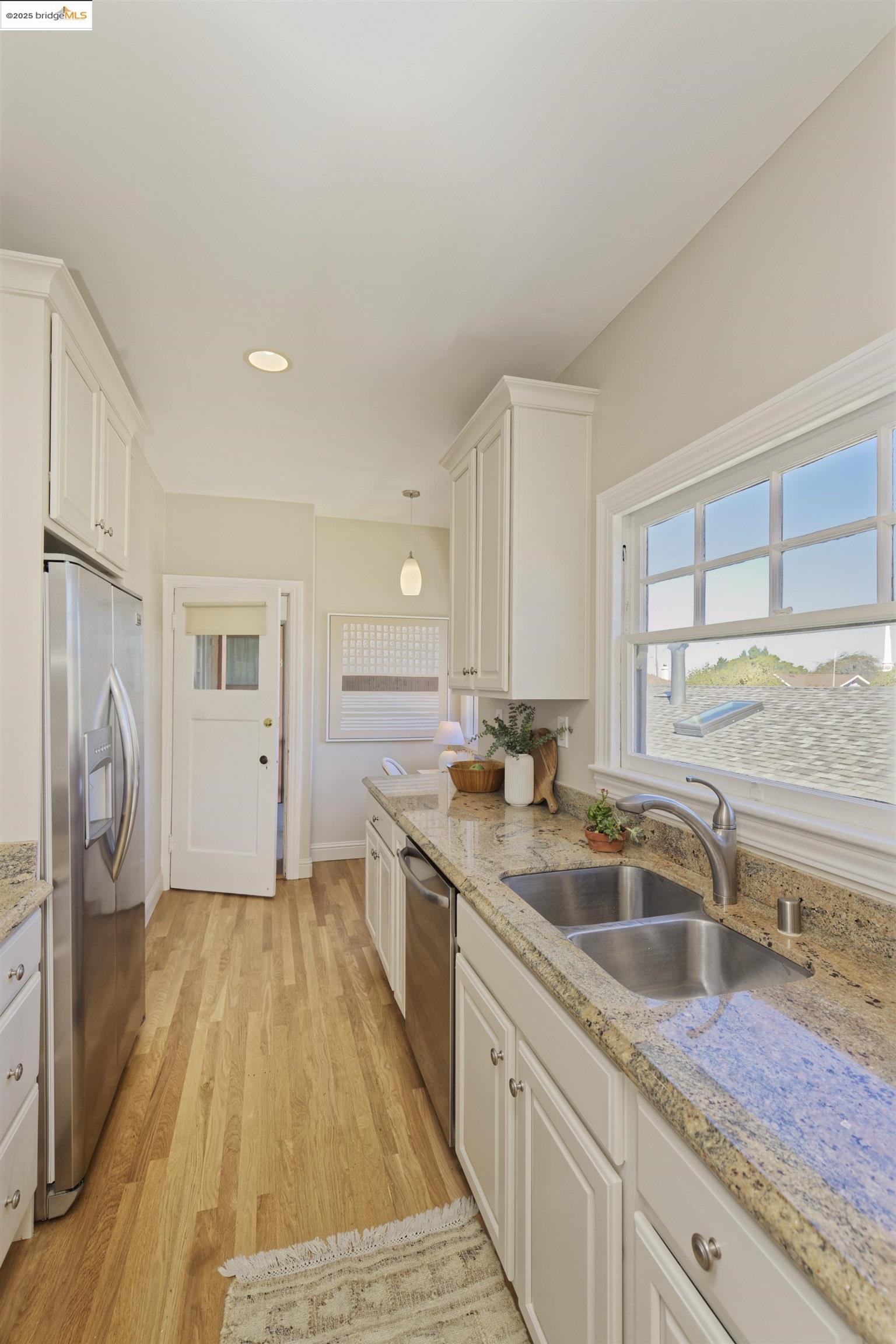 3945 Randolph Ave # 2