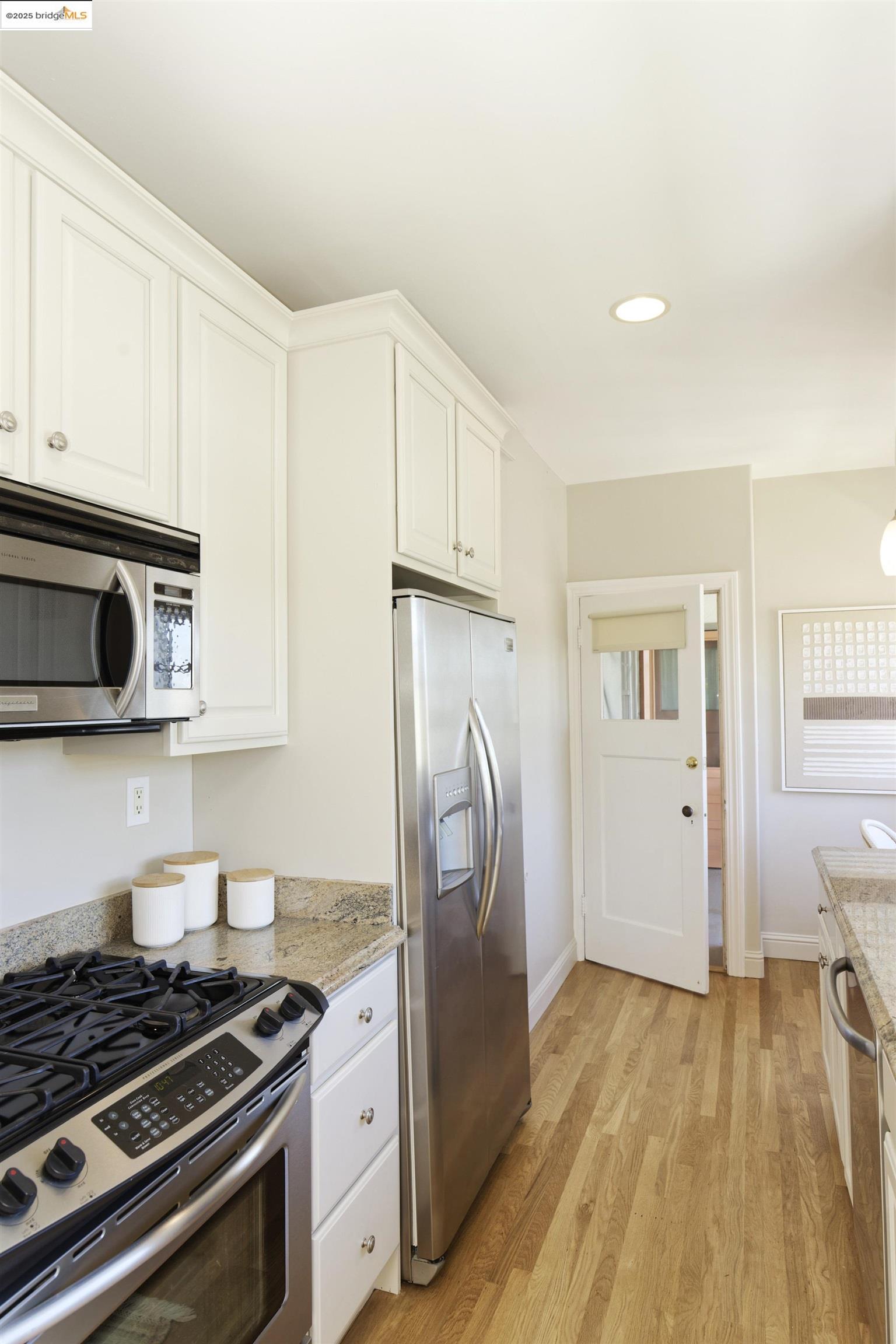 3945 Randolph Ave # 2